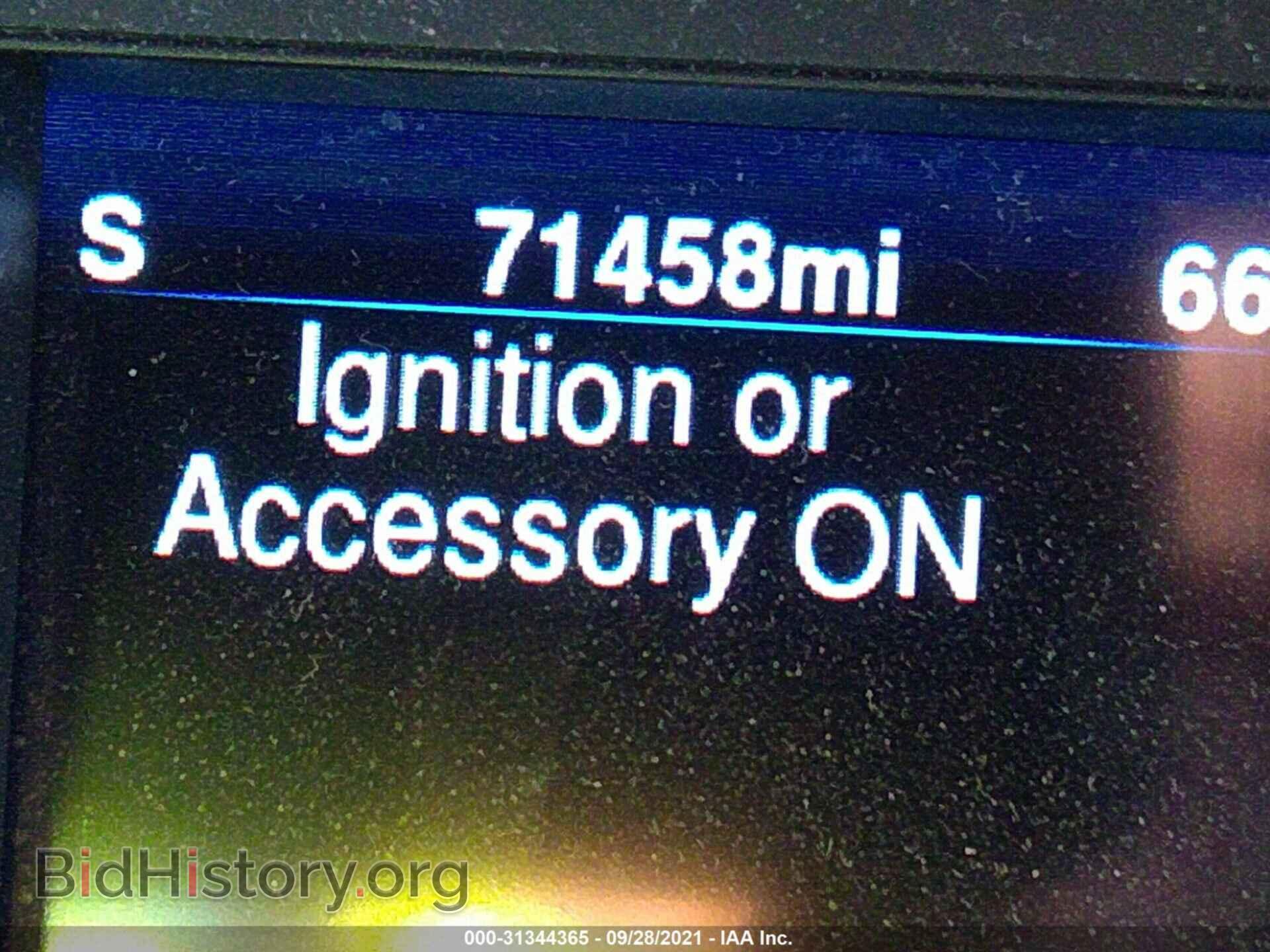 2014 CHRYSLER 300 - VIN: 2C3CCAET1EH382902 - Photo 7