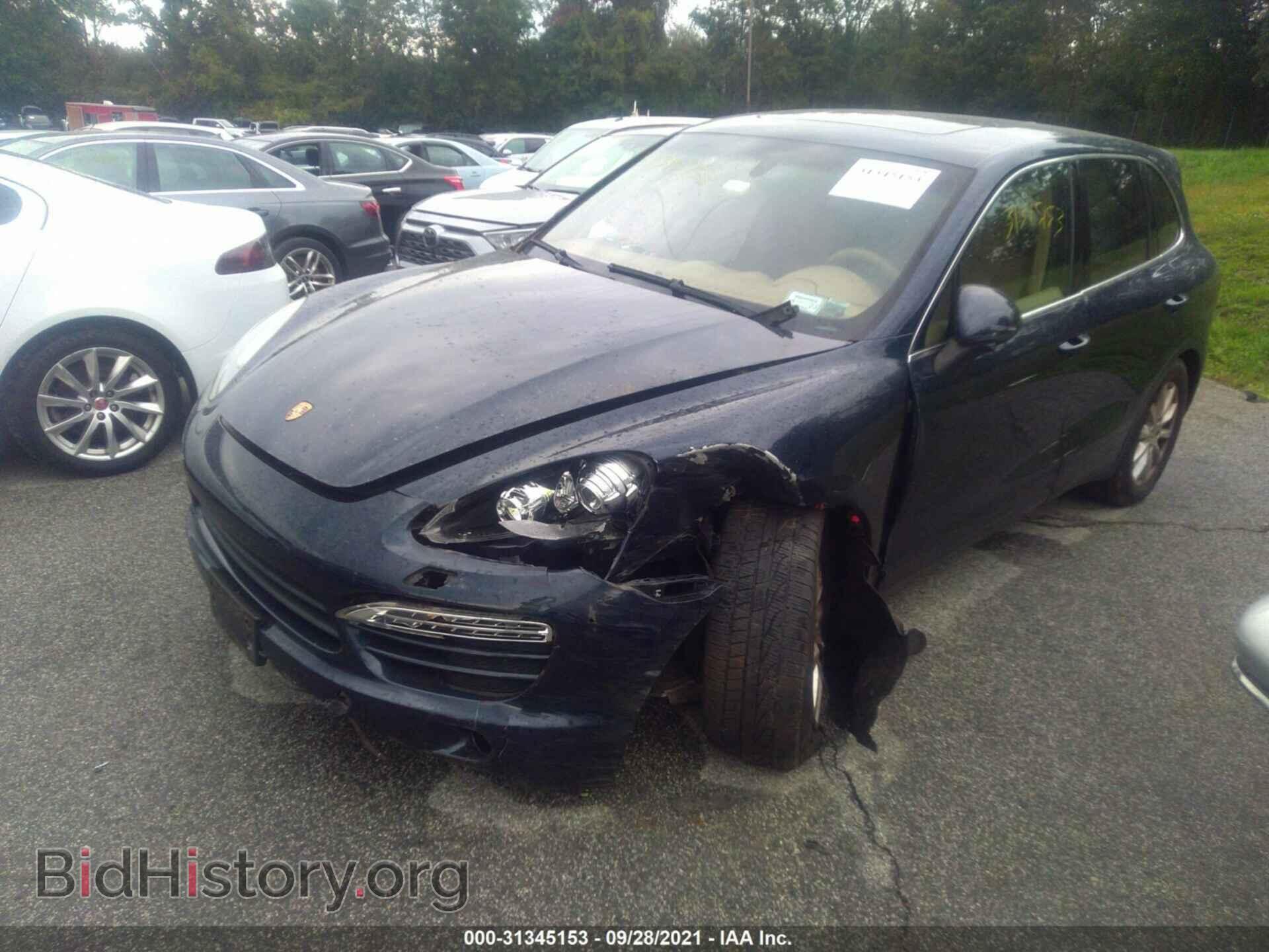 2012 PORSCHE CAYENNE - VIN: WP1AA2A29CLA12632 - Фото 2