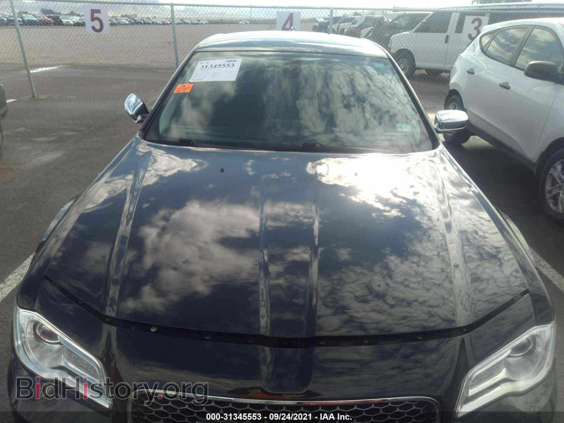 2019 CHRYSLER 300 - VIN: 2C3CCAEG0KH527975 - Фото 6