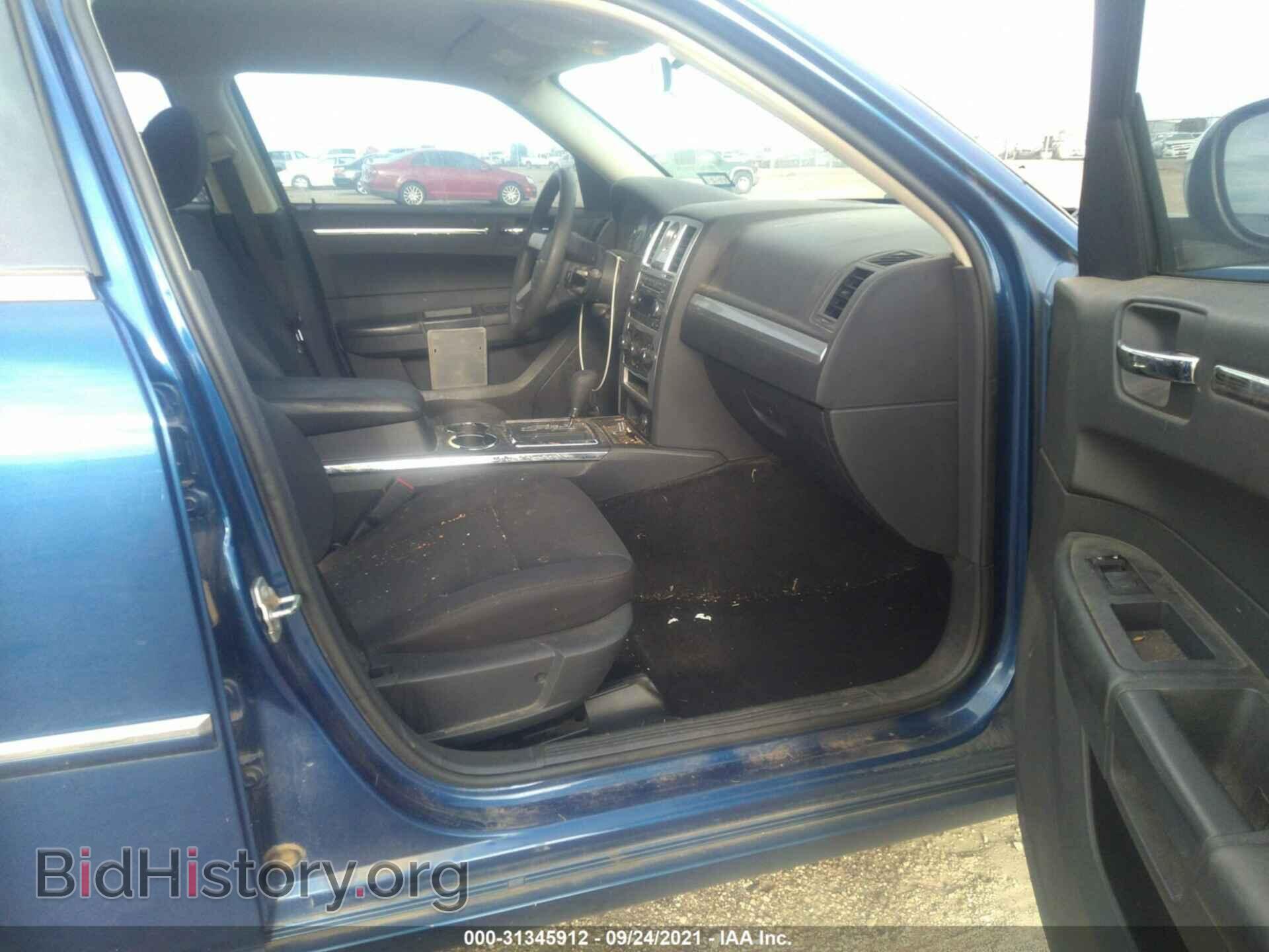 2010 CHRYSLER 300 - VIN: 2C3CA4CDXAH149775 - Фото 5