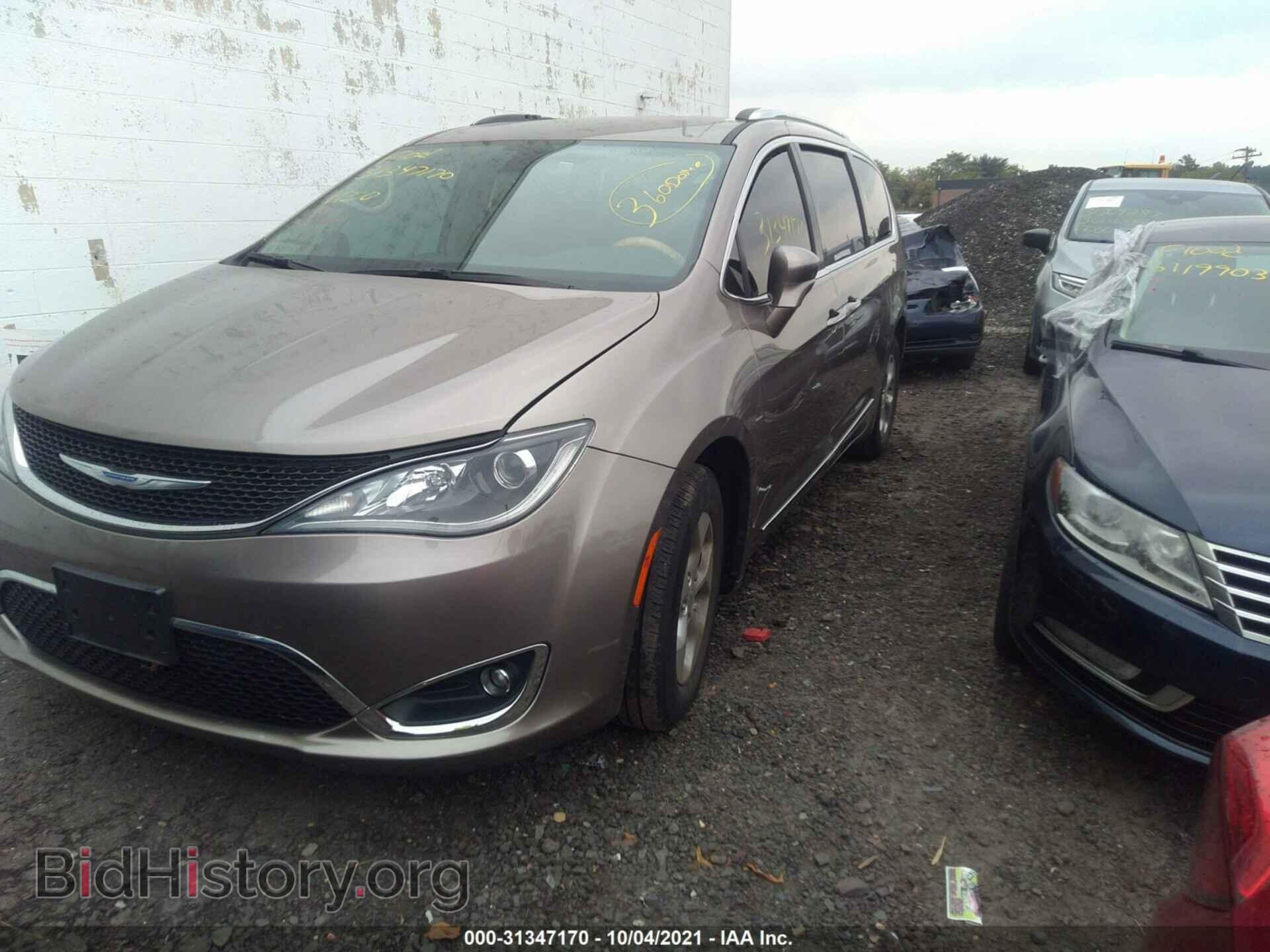 2017 CHRYSLER PACIFICA - VIN: 2C4RC1EG2HR730388 - Photo 2