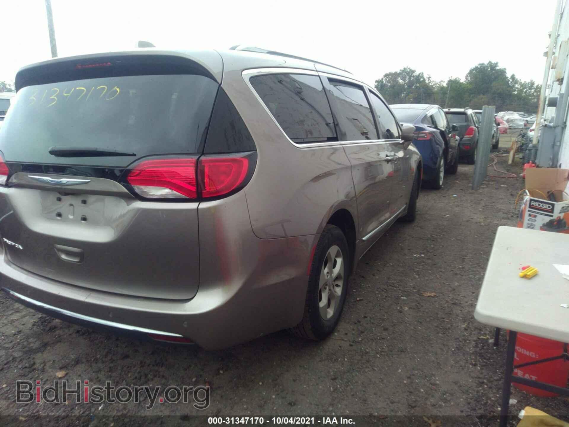 2017 CHRYSLER PACIFICA - VIN: 2C4RC1EG2HR730388 - Photo 4