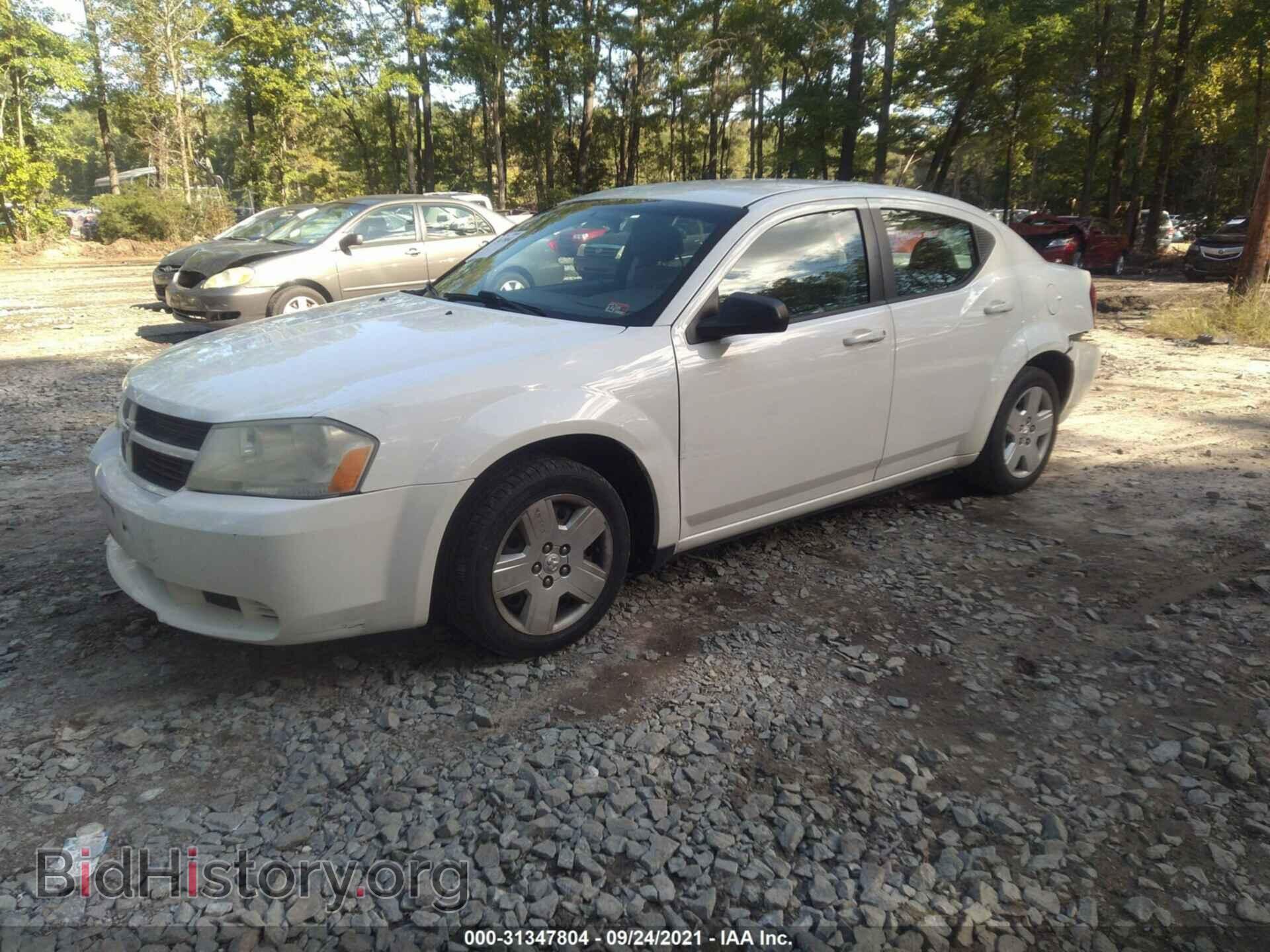 2010 DODGE AVENGER - VIN: 1B3CC4FBXAN180355 - Photo 2