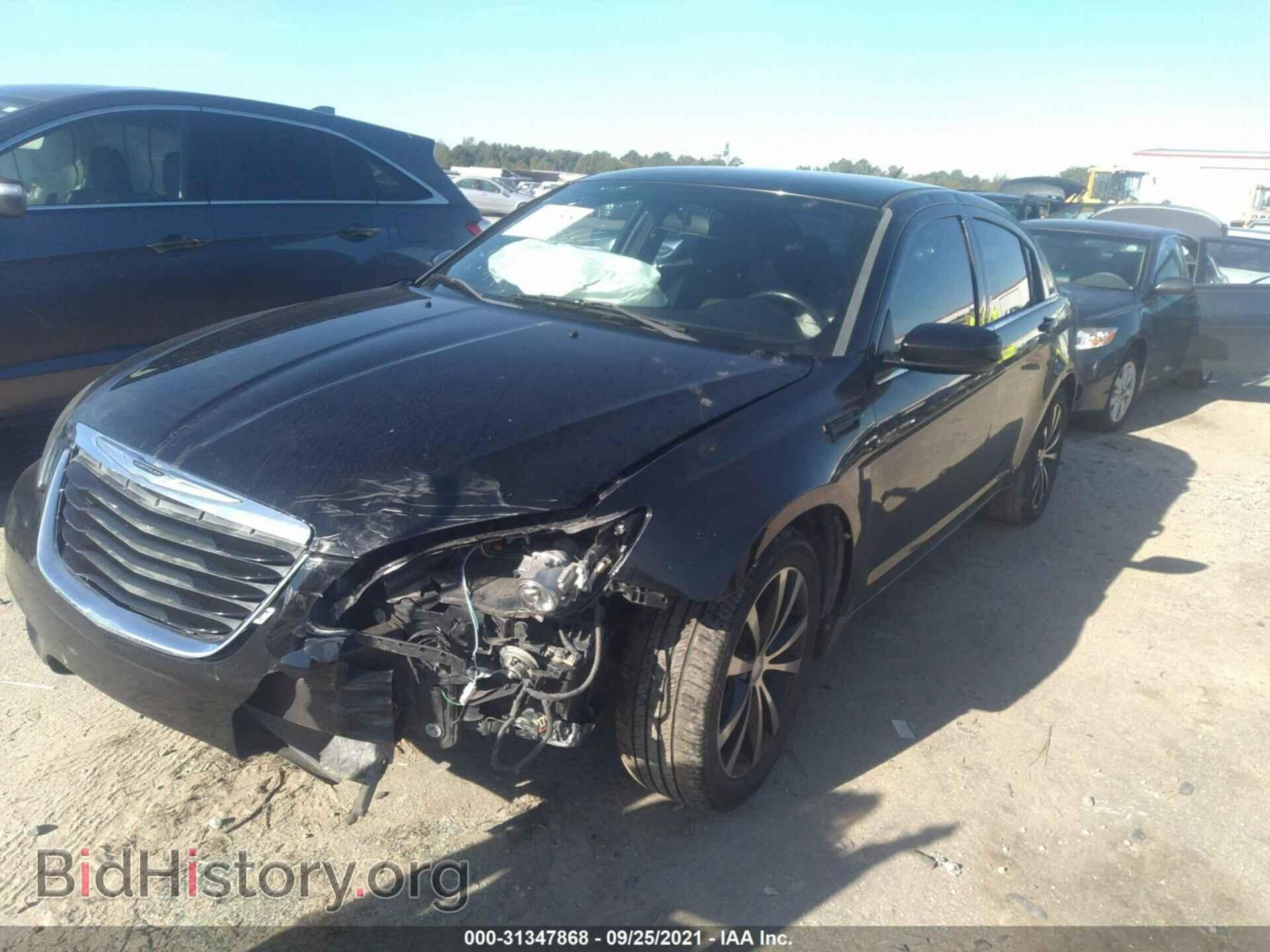 2013 CHRYSLER 200 - VIN: 1C3CCBBG7DN715610 - Photo 2