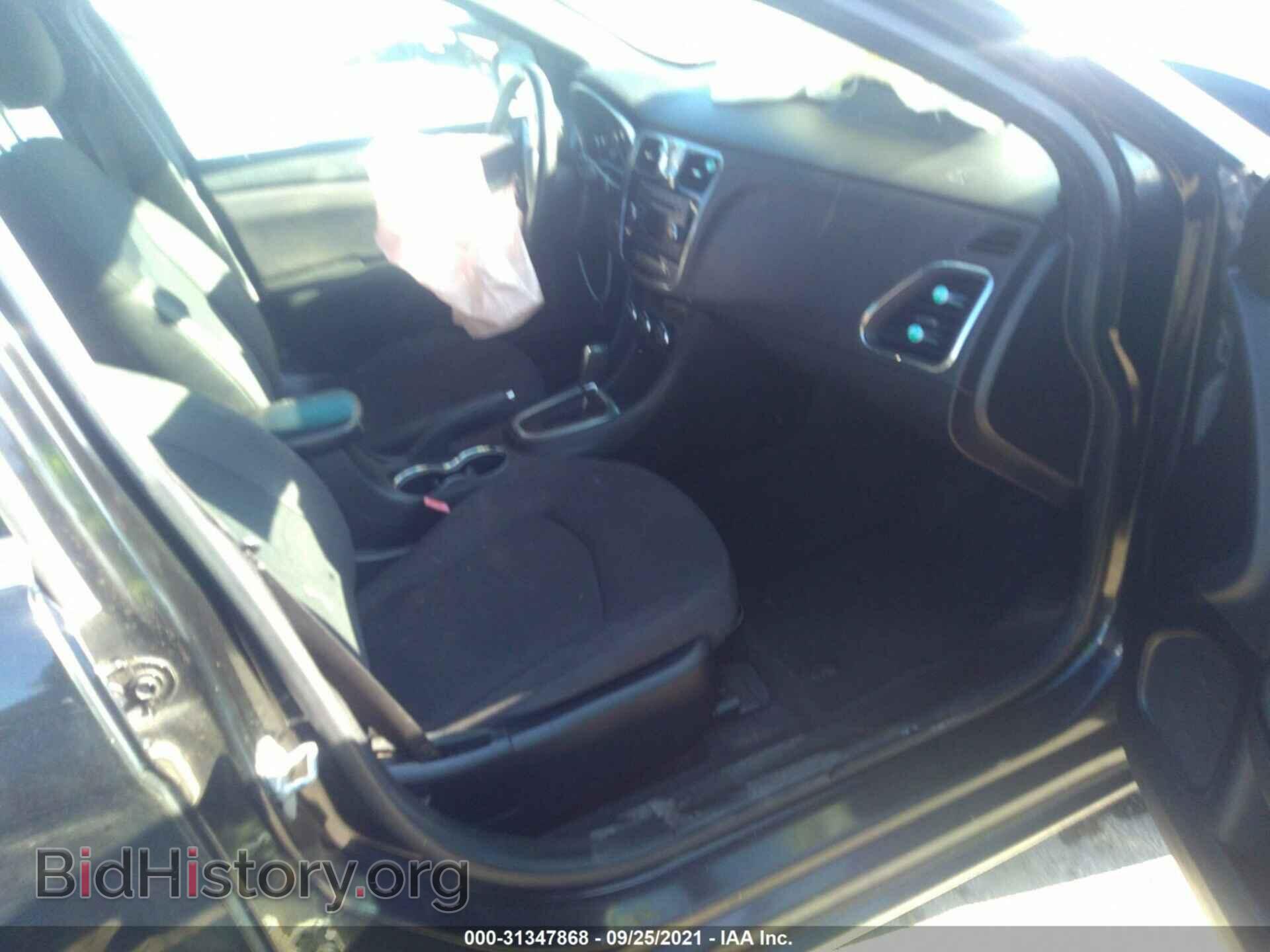 2013 CHRYSLER 200 - VIN: 1C3CCBBG7DN715610 - Photo 5