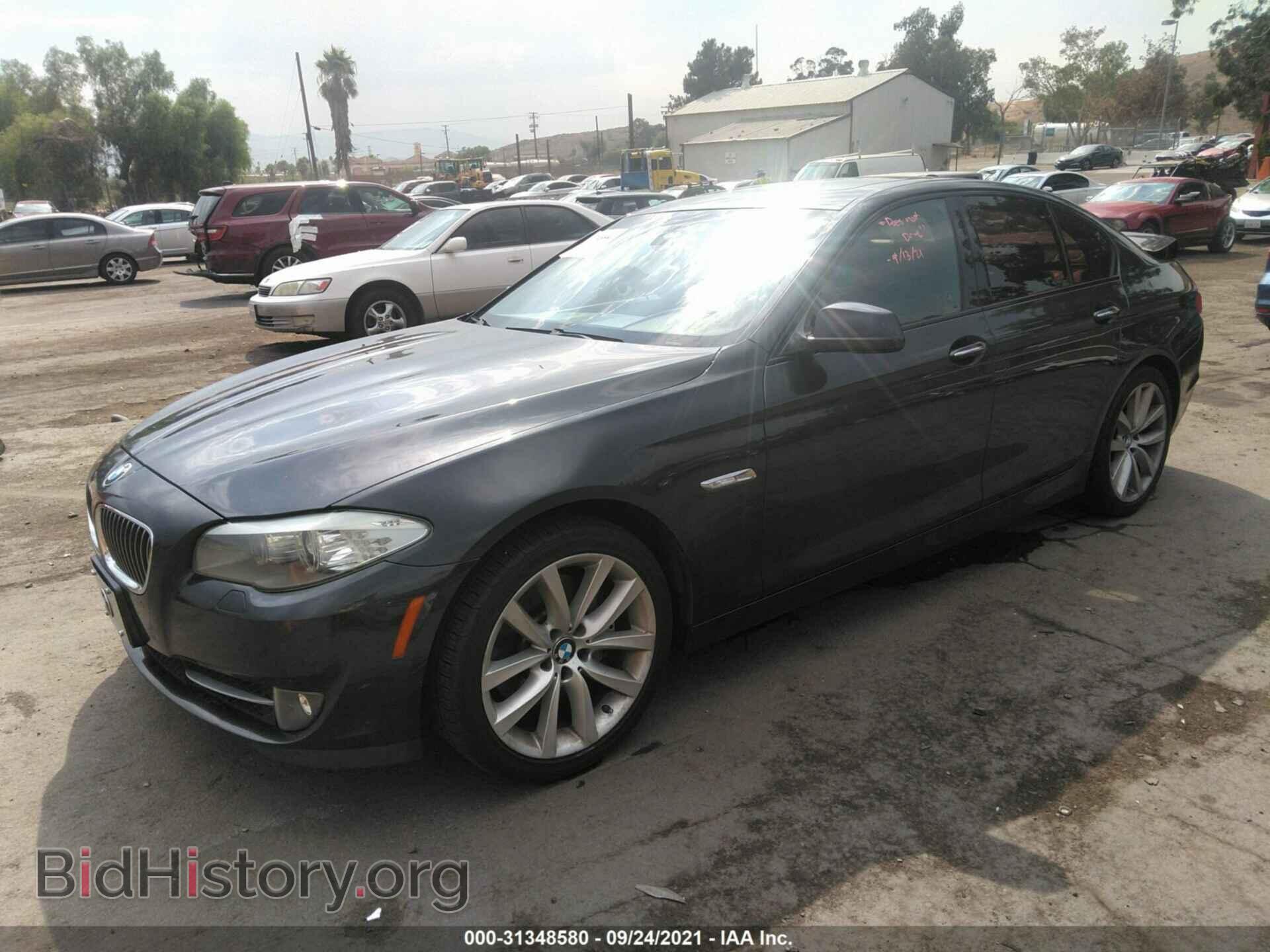 2012 BMW 5 SERIES - VIN: WBAFR7C51CC811791 - Фото 2