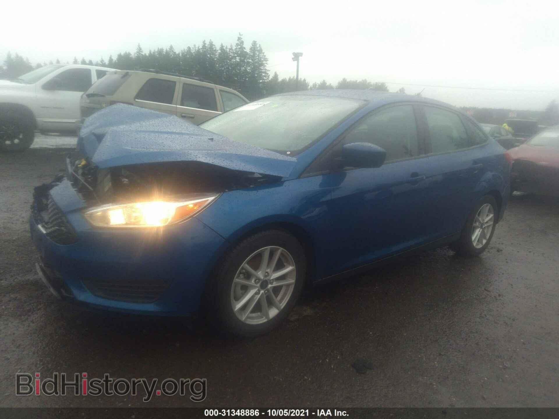 2018 FORD FOCUS - VIN: 1FADP3FE2JL205777 - Фото 2