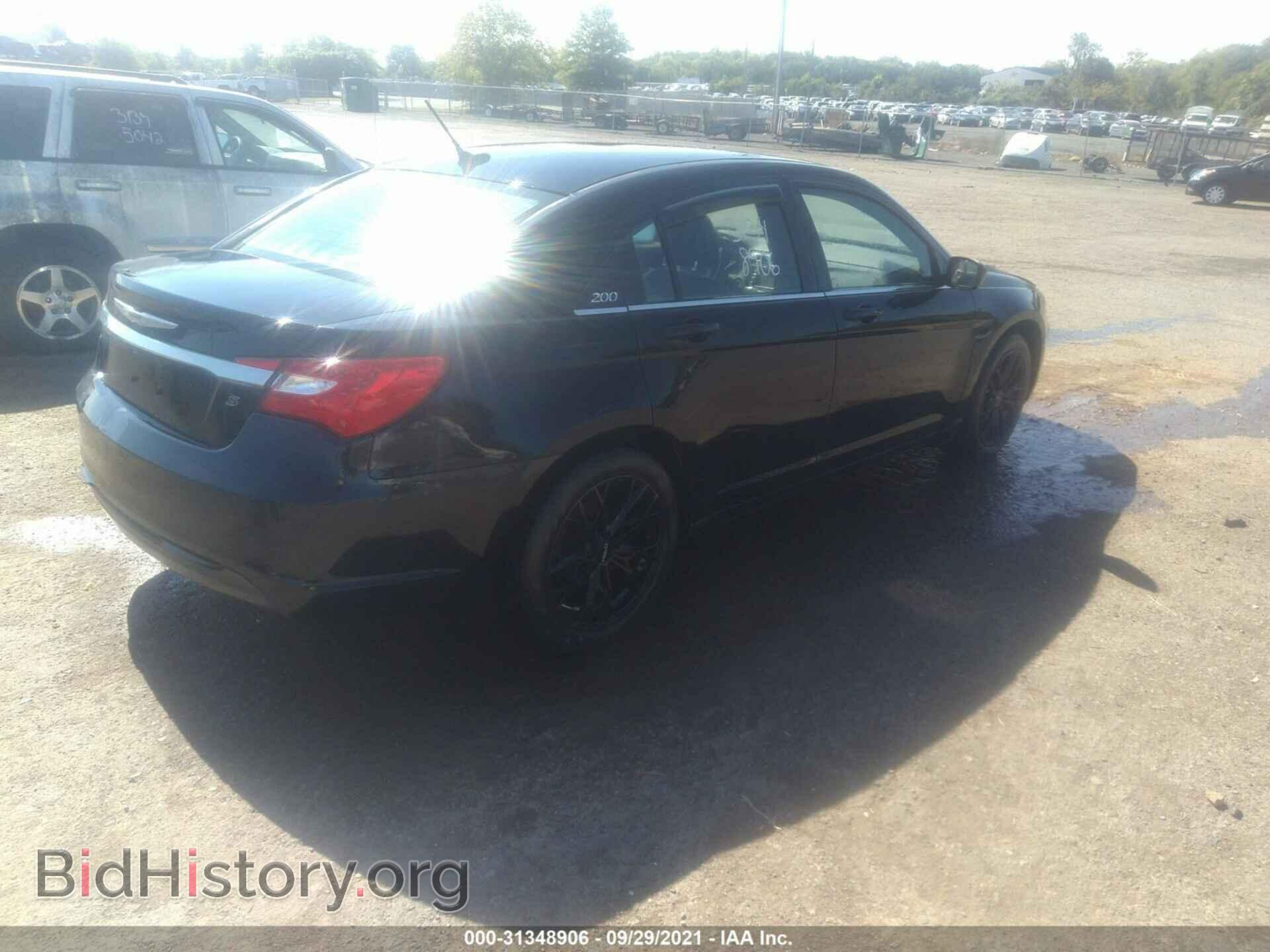 2011 CHRYSLER 200 - VIN: 1C3BC8FG1BN577889 - Photo 4
