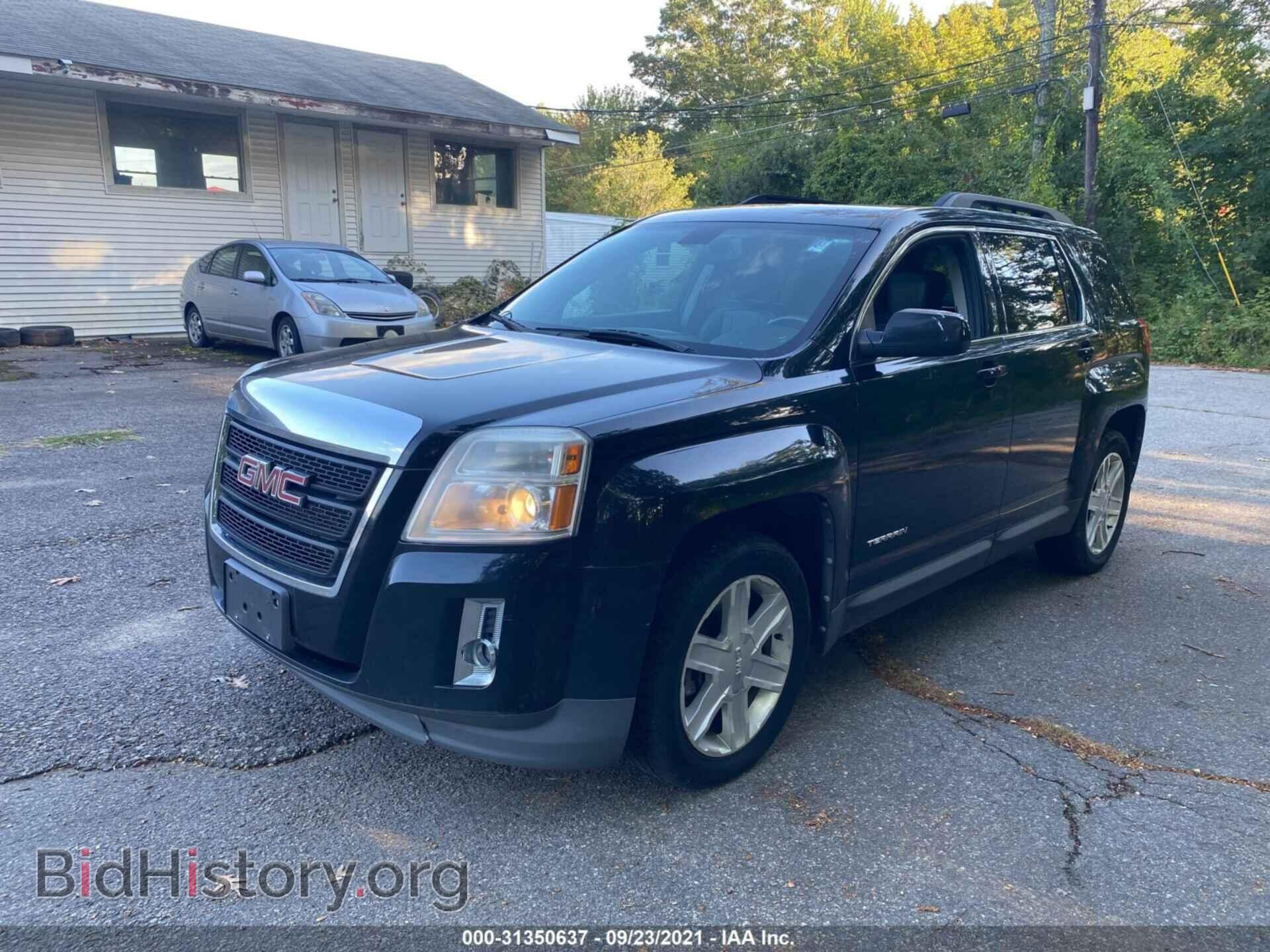 2010 GMC TERRAIN - VIN: 2CTFLGEW2A6379734 - Photo 2