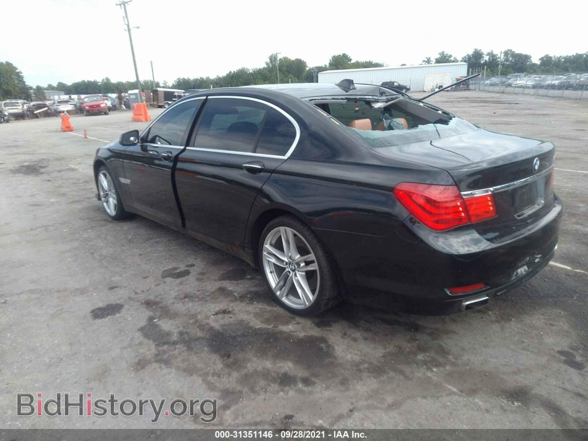 2011 BMW 7 SERIES - VIN: WBAKB8C55BC851556 - Фото 3