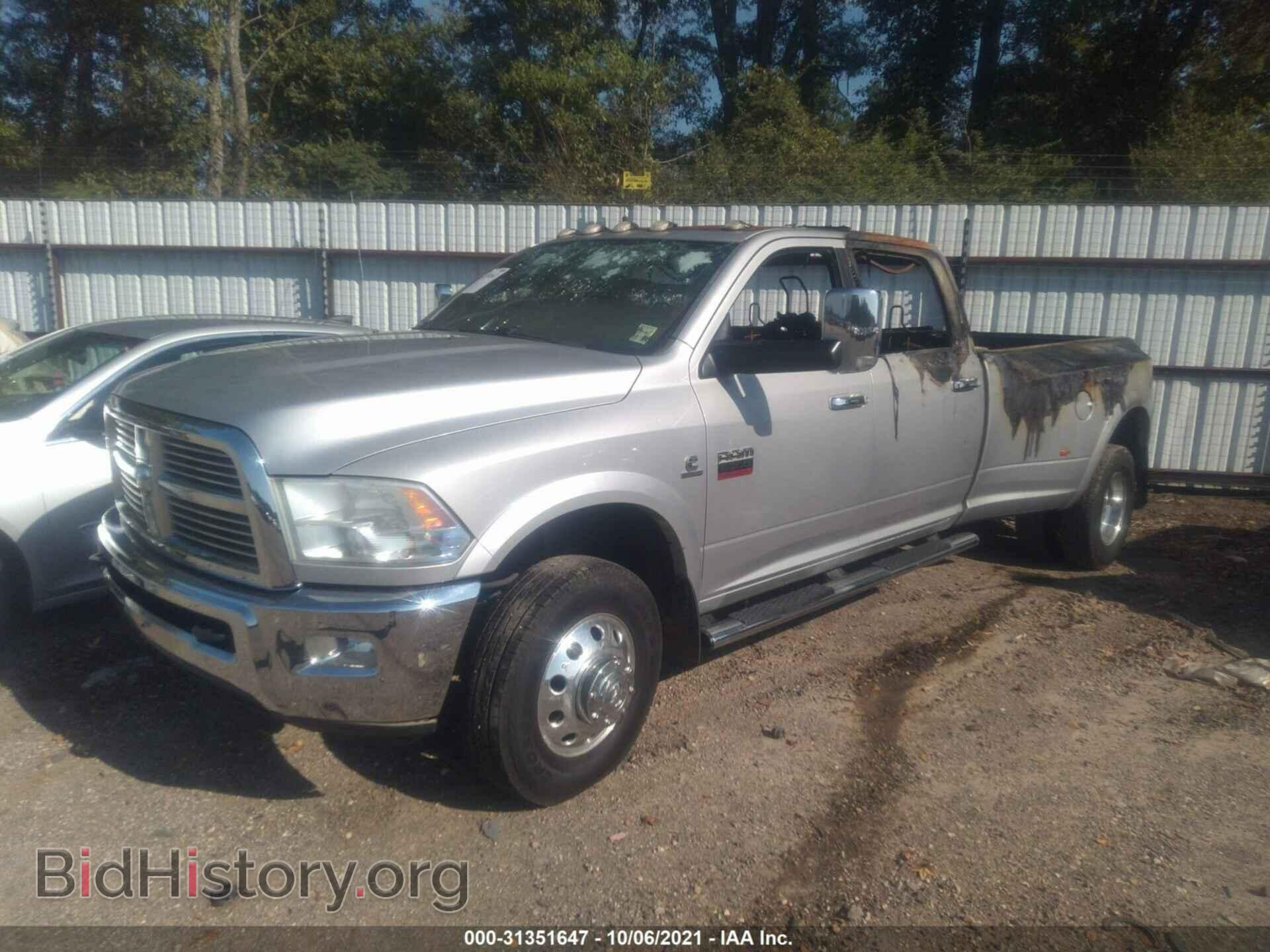 2011 RAM 3500 - VIN: 3D73Y4CLXBG635525 - Фото 2