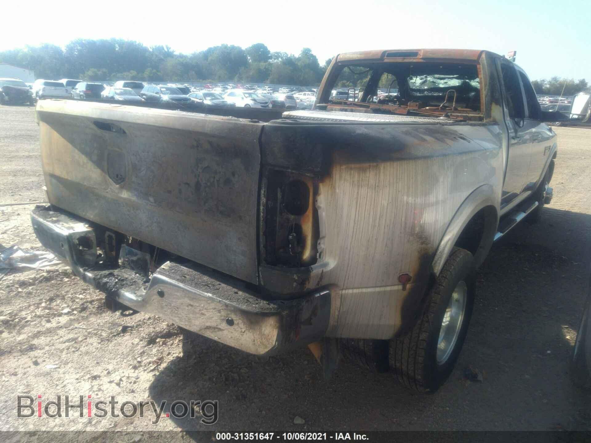 2011 RAM 3500 - VIN: 3D73Y4CLXBG635525 - Фото 4