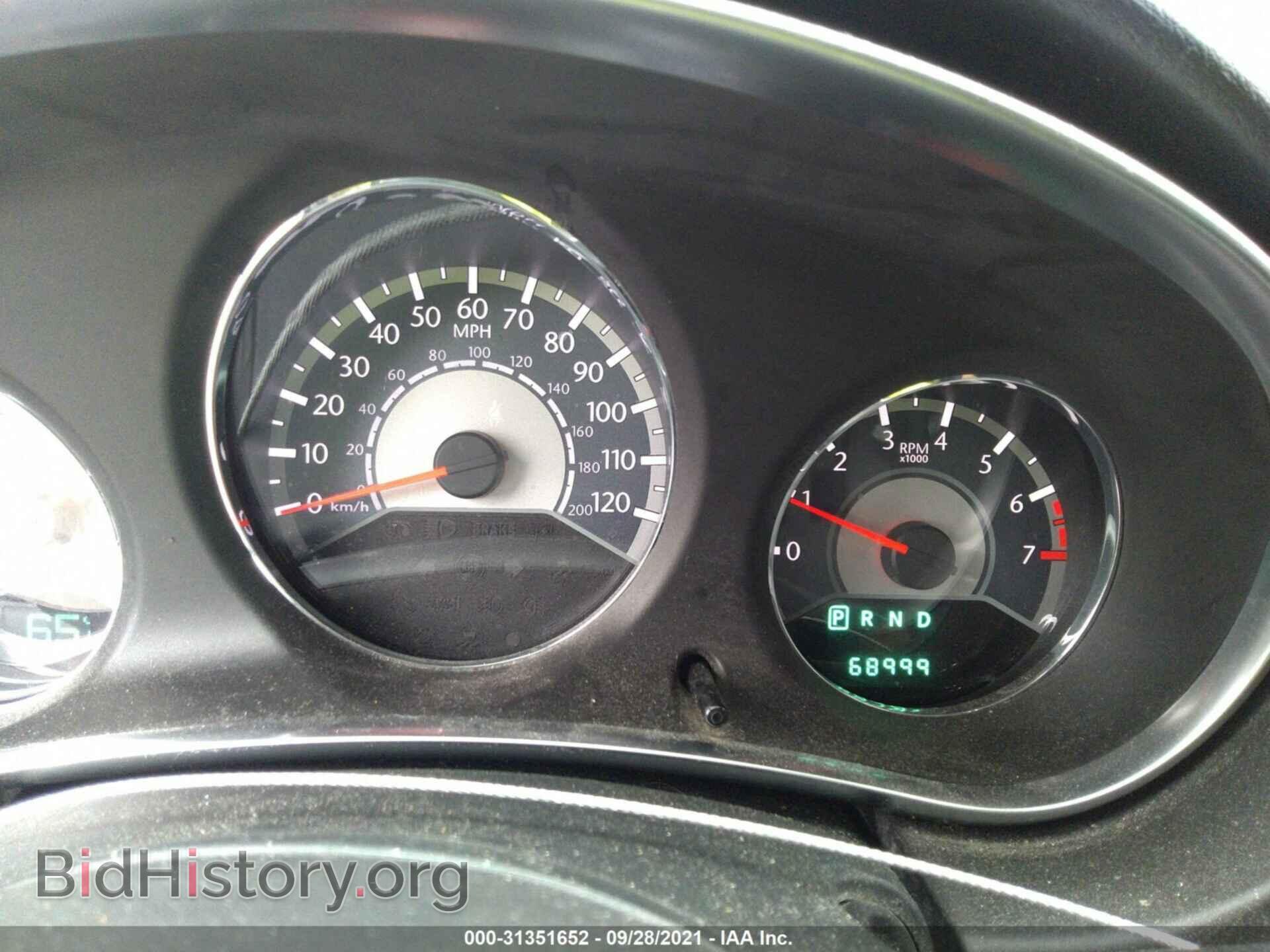 2011 CHRYSLER 200 - VIN: 1C3BC1FG8BN527692 - Фото 7