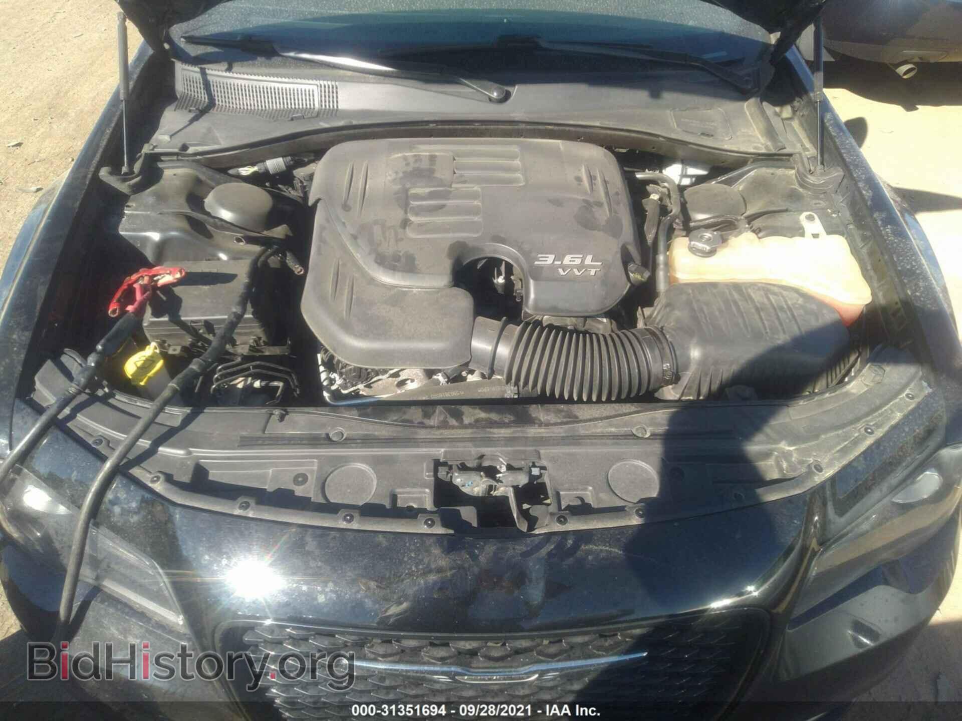 2015 CHRYSLER 300 - VIN: 2C3CCAGG9FH814265 - Фото 10