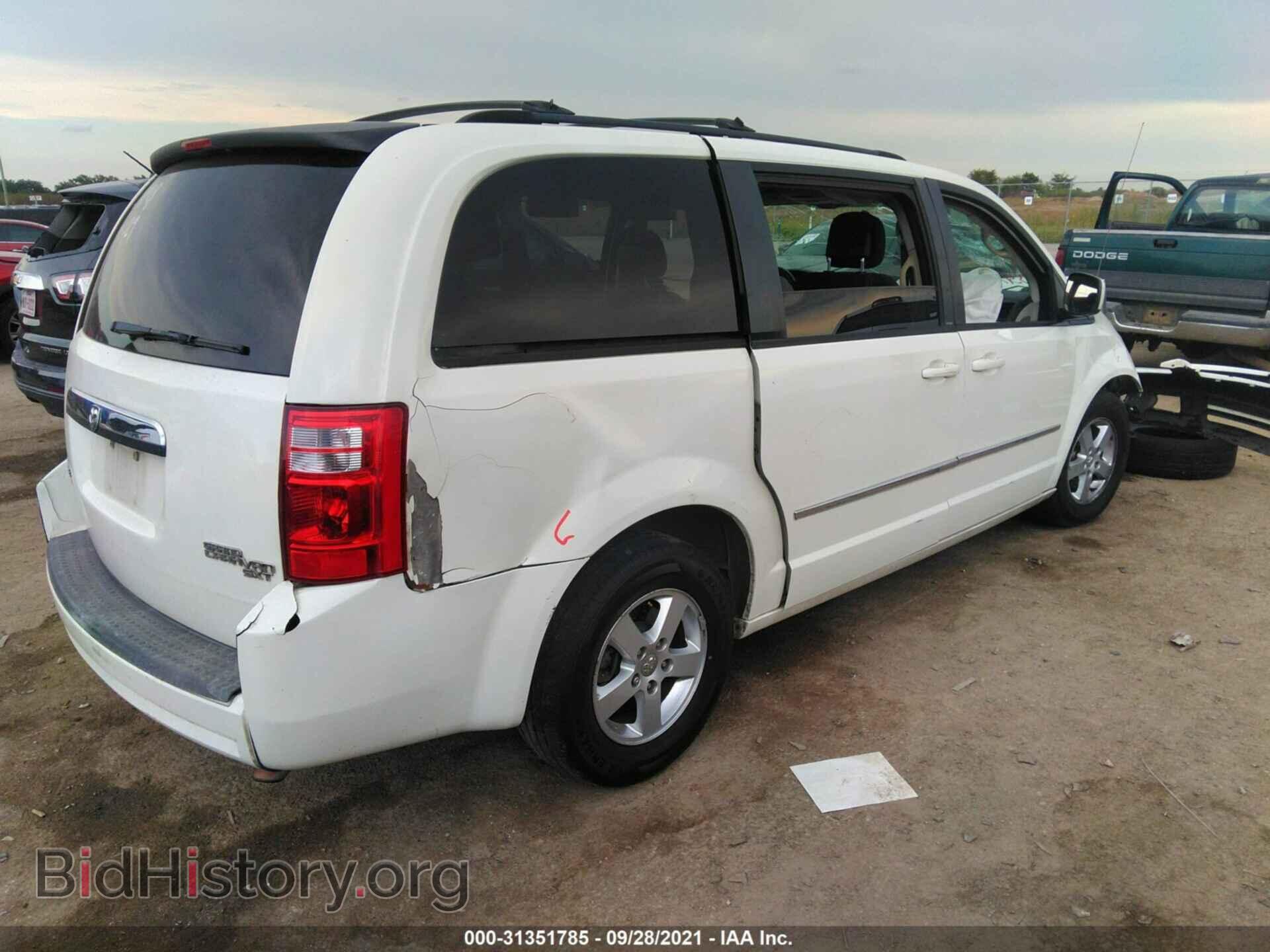 2010 DODGE GRAND CARAVAN - VIN: 2D4RN5D17AR367769 - Photo 4