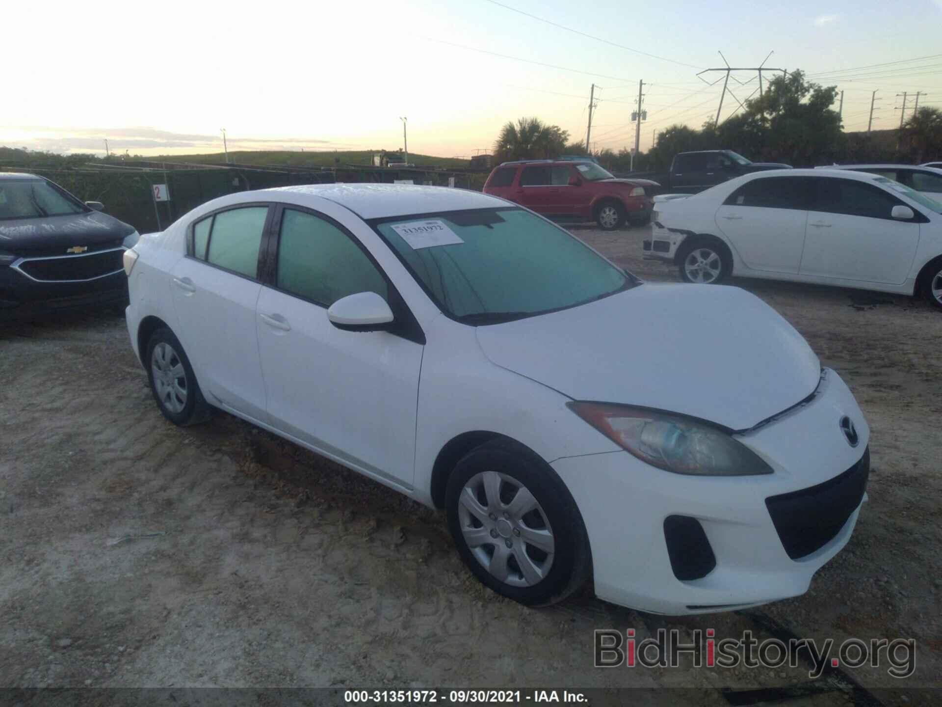 Photo JM1BL1U73D1703573 - MAZDA MAZDA3 2013