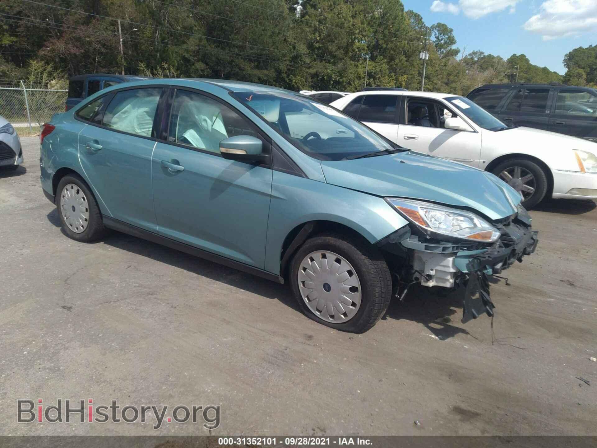 Photo 1FAHP3F23CL265769 - FORD FOCUS 2012