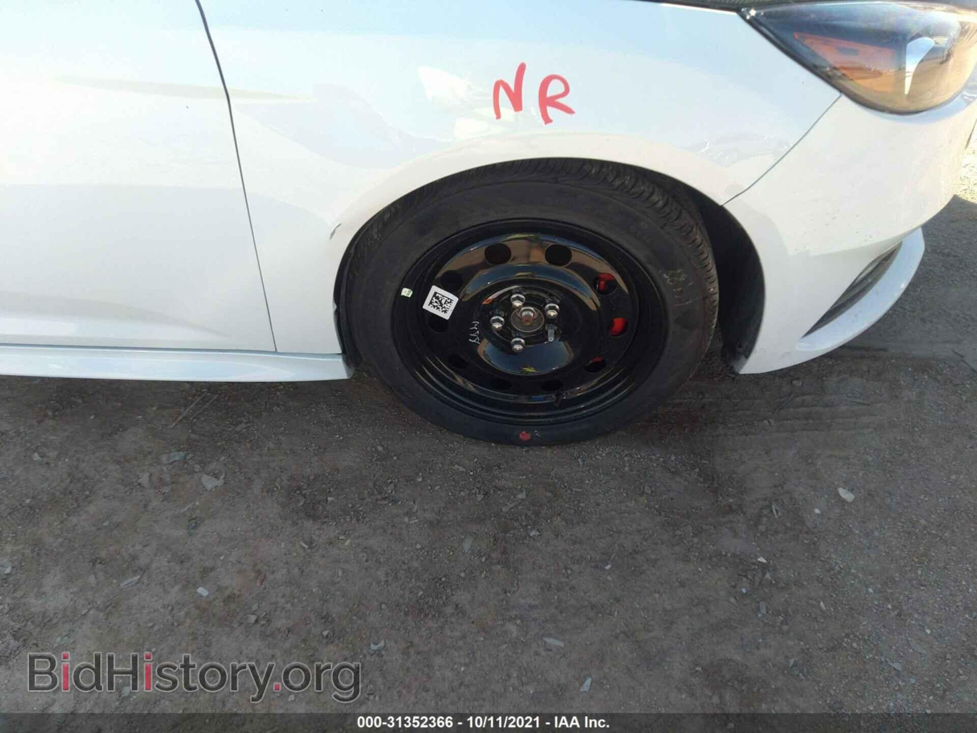 2018 FORD FOCUS - VIN: 1FADP3L91JL330714 - Фото 14