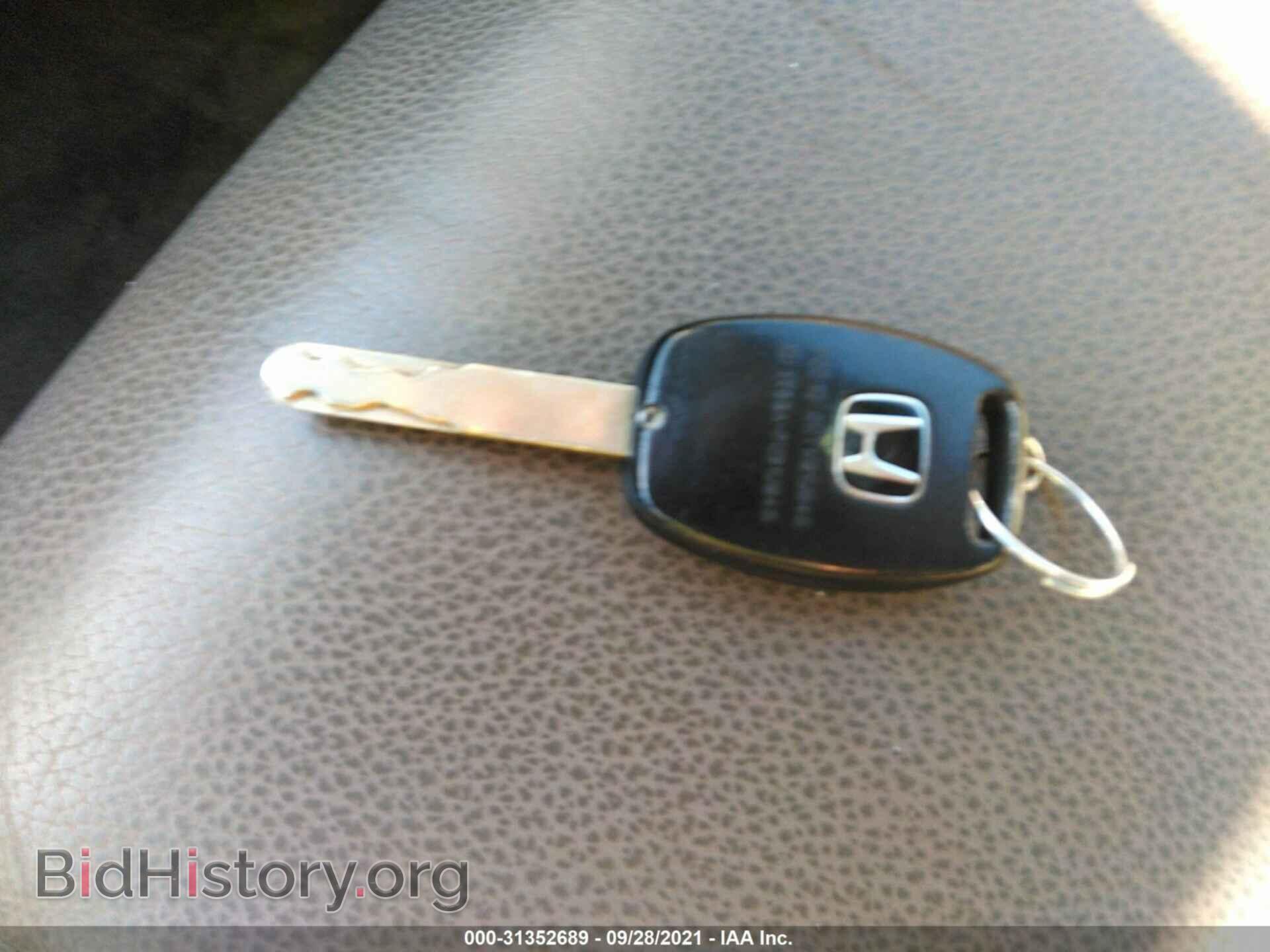2006 HONDA PILOT - VIN: 5FNYF18666B028525 - Фото 11