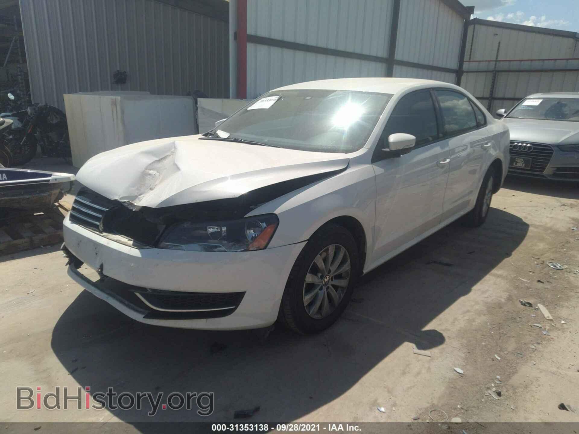 2013 VOLKSWAGEN PASSAT - VIN: 1VWAH7A32DC122312 - Фото 2