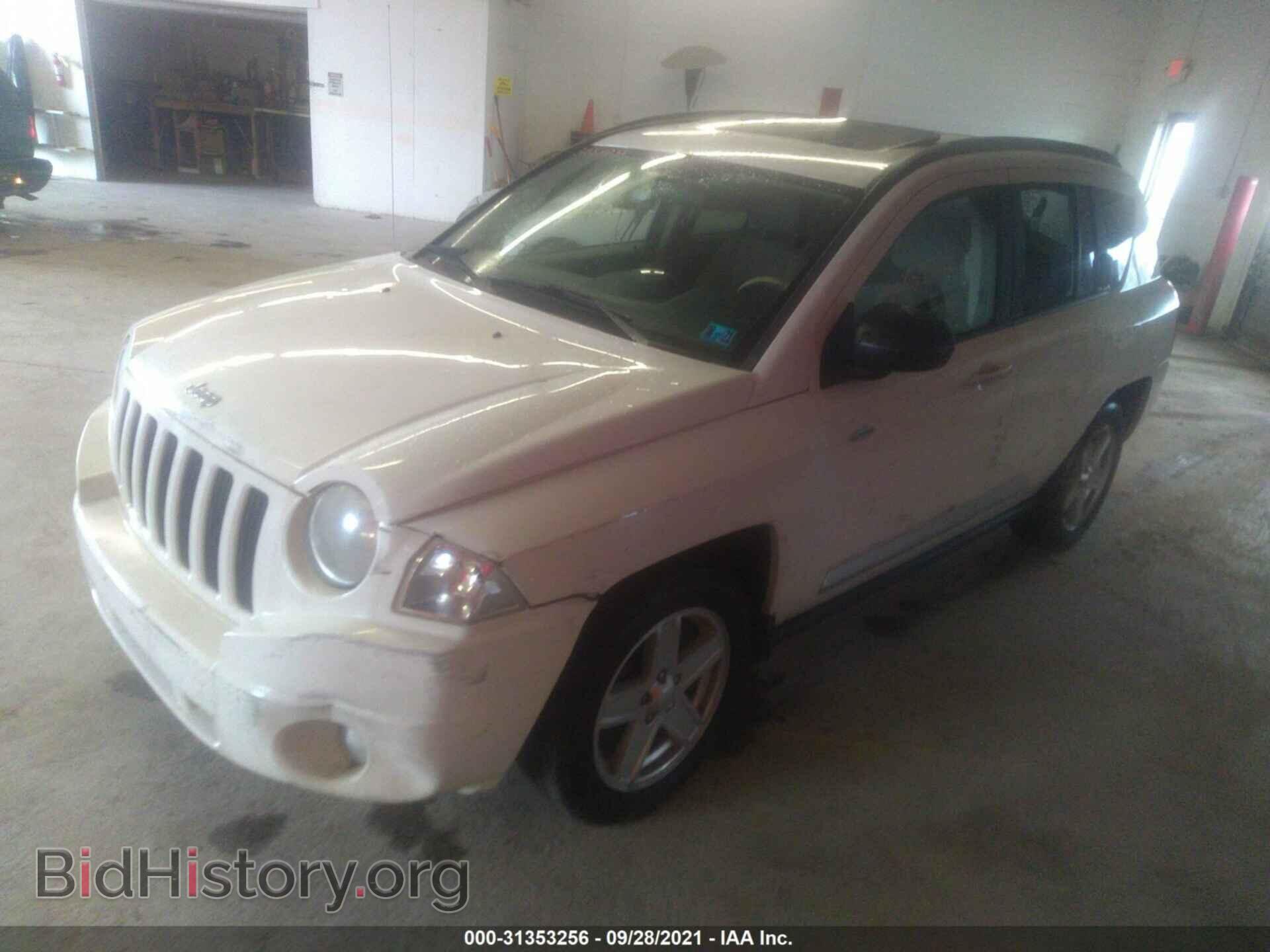 2010 JEEP COMPASS - VIN: 1J4NF1FBXAD623794 - Фото 2