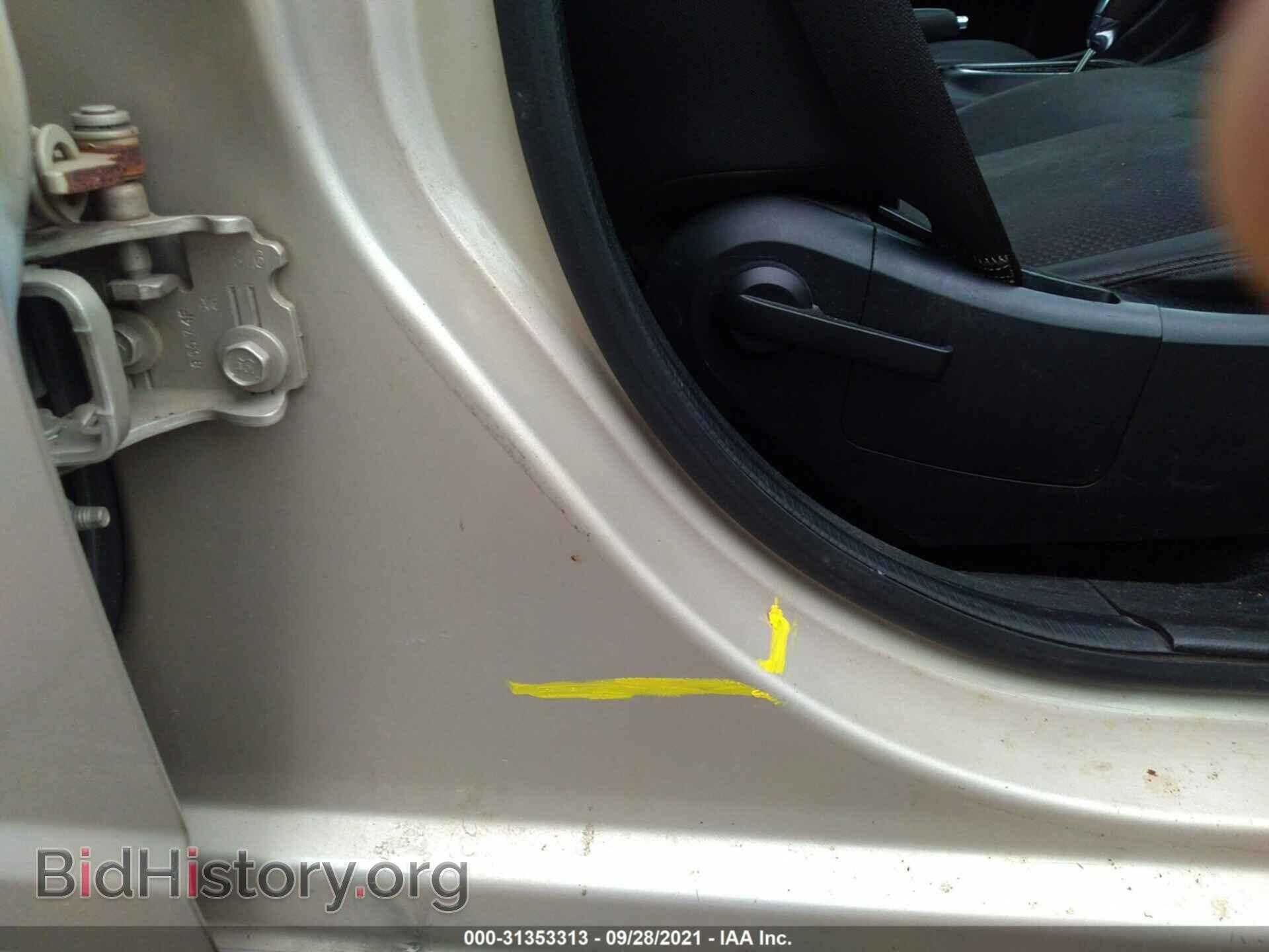 2013 CHRYSLER 200 - VIN: 1C3CCBAB1DN561160 - Фото 6