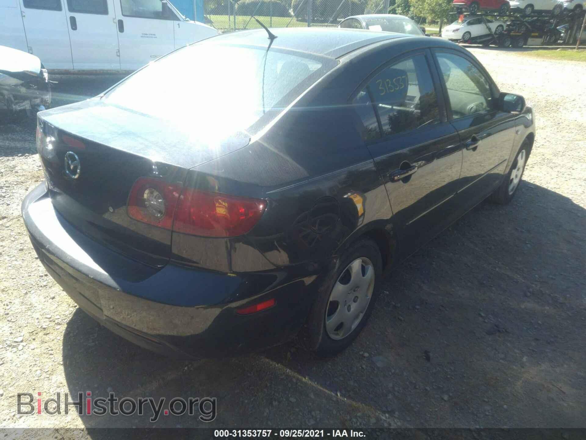 2006 MAZDA MAZDA3 - VIN: JM1BK32G861478328 - Фото 4