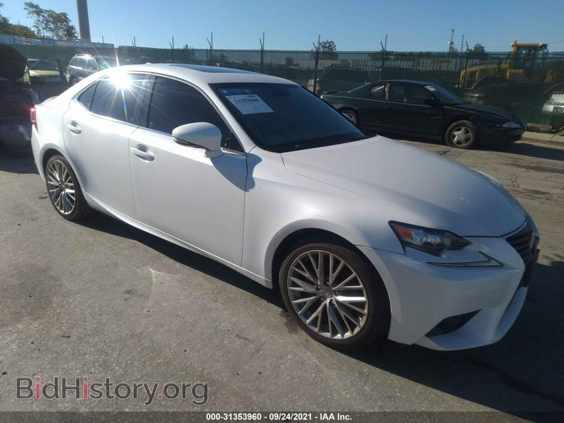 Фотография JTHCF1D20F5029005 - LEXUS IS 250 2015