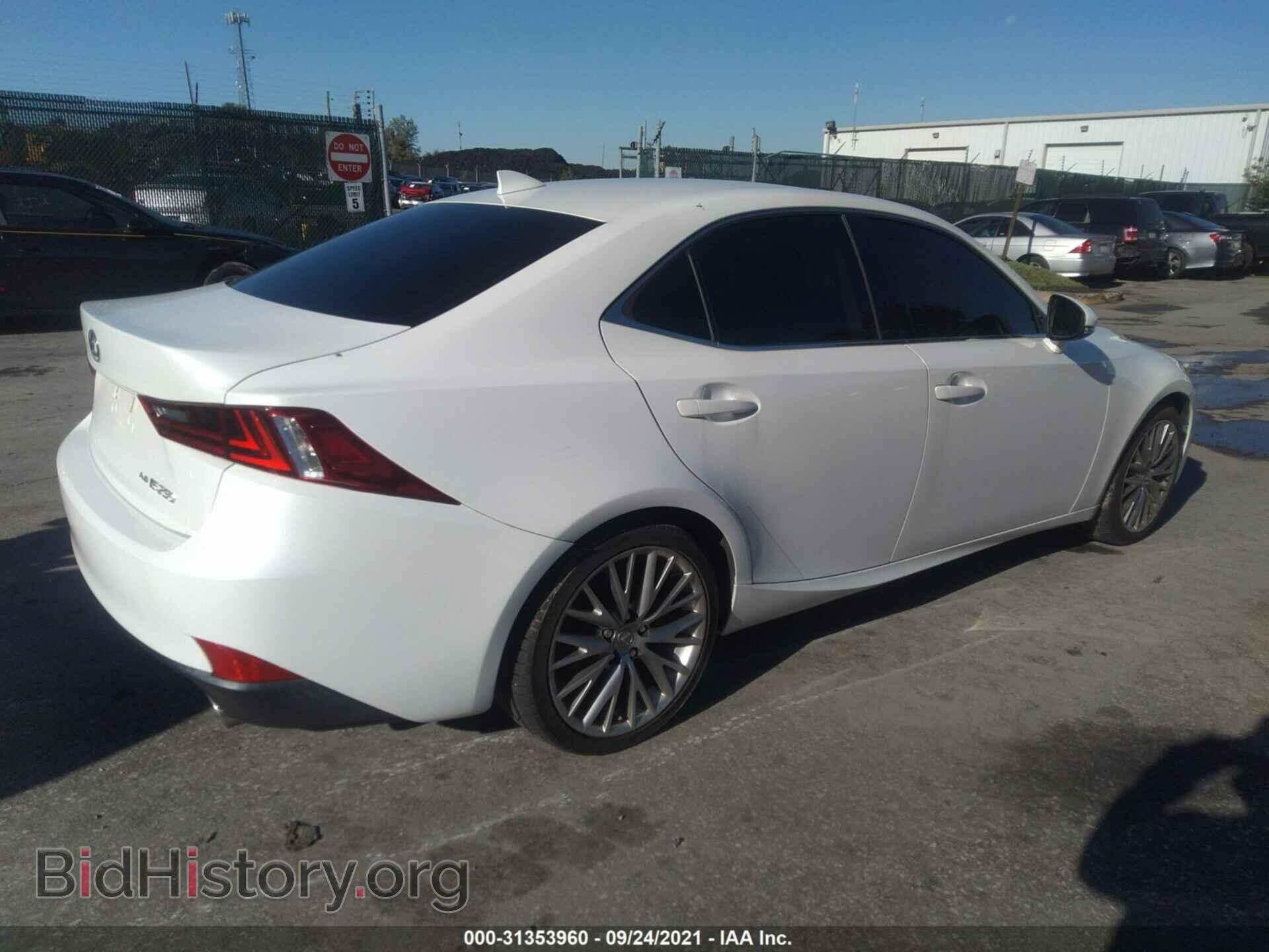 2015 LEXUS IS 250 - VIN: JTHCF1D20F5029005 - Photo 4