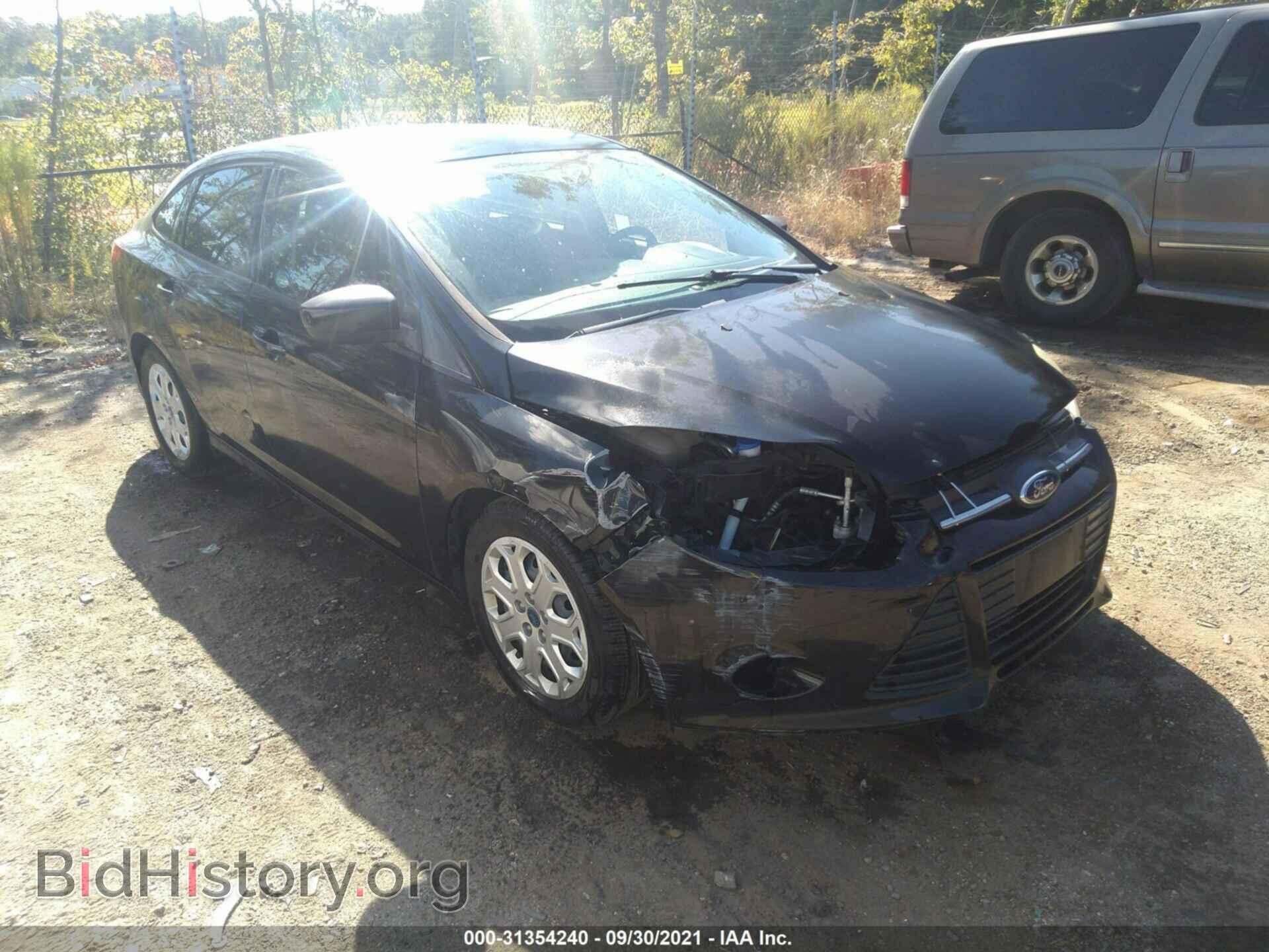Photo 1FAHP3F22CL347752 - FORD FOCUS 2012