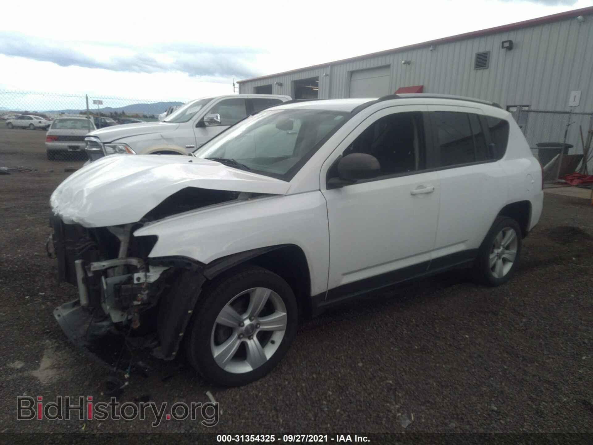 2017 JEEP COMPASS - VIN: 1C4NJDBB7HD143640 - Фото 2