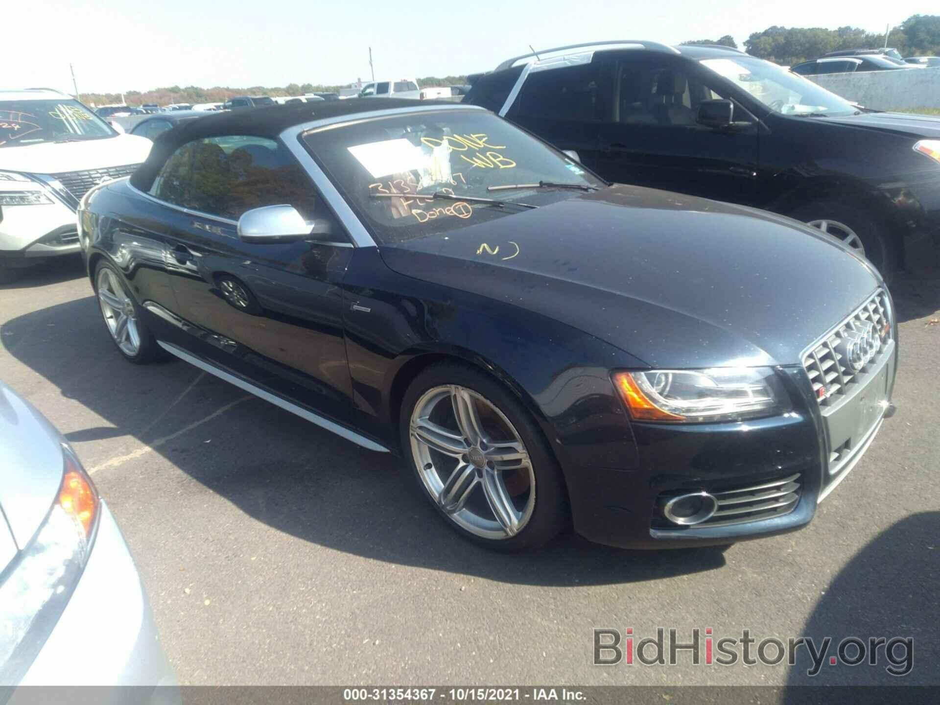 Photo WAUVGAFH8BN015742 - AUDI S5 2011