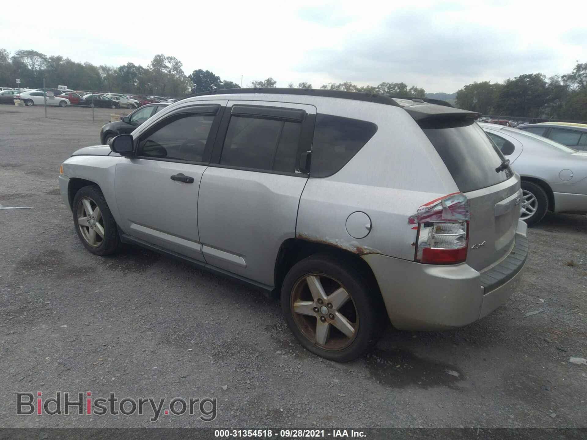 2007 JEEP COMPASS - VIN: 1J8FF57W77D198538 - Фото 3