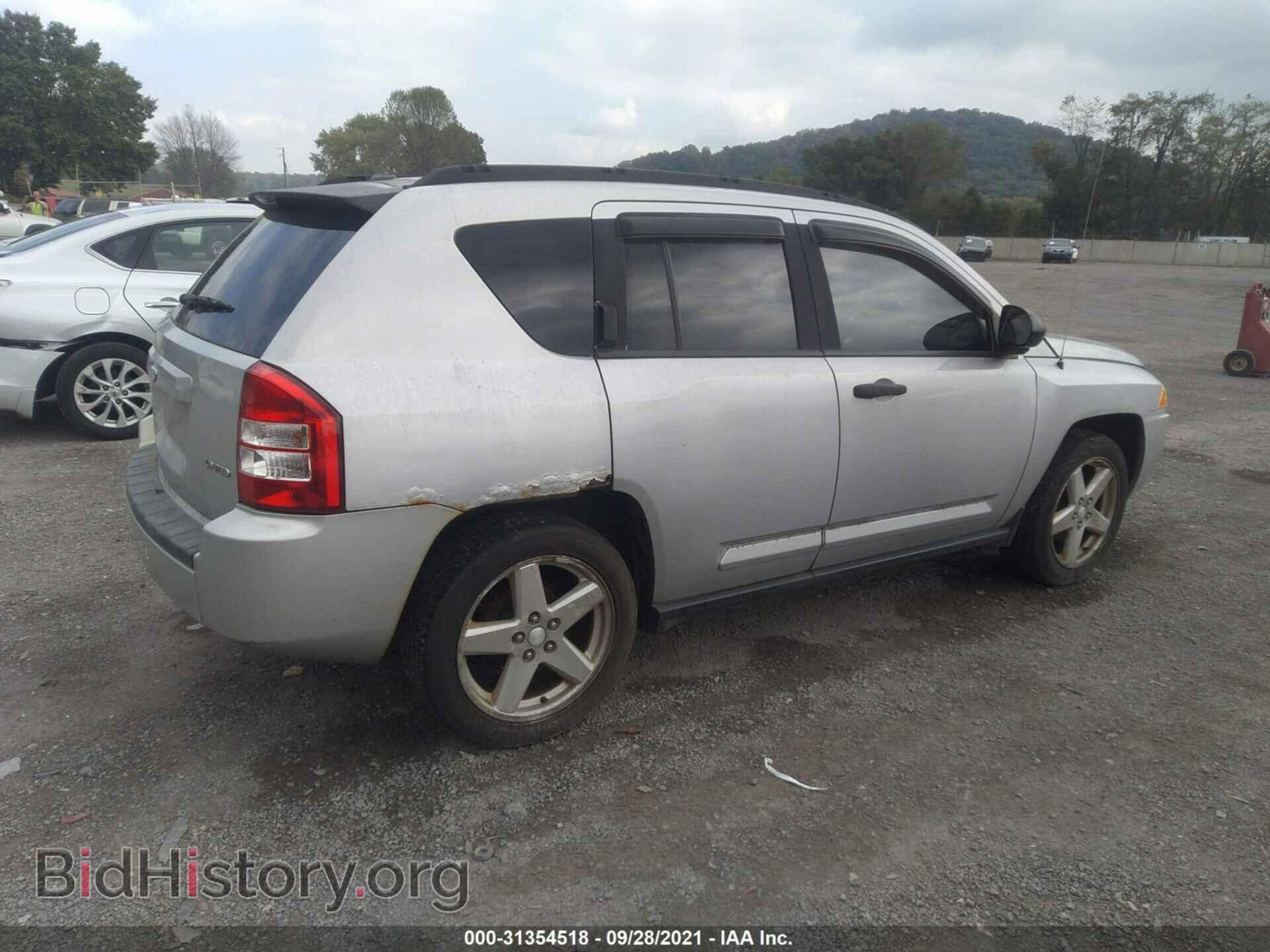 2007 JEEP COMPASS - VIN: 1J8FF57W77D198538 - Фото 4