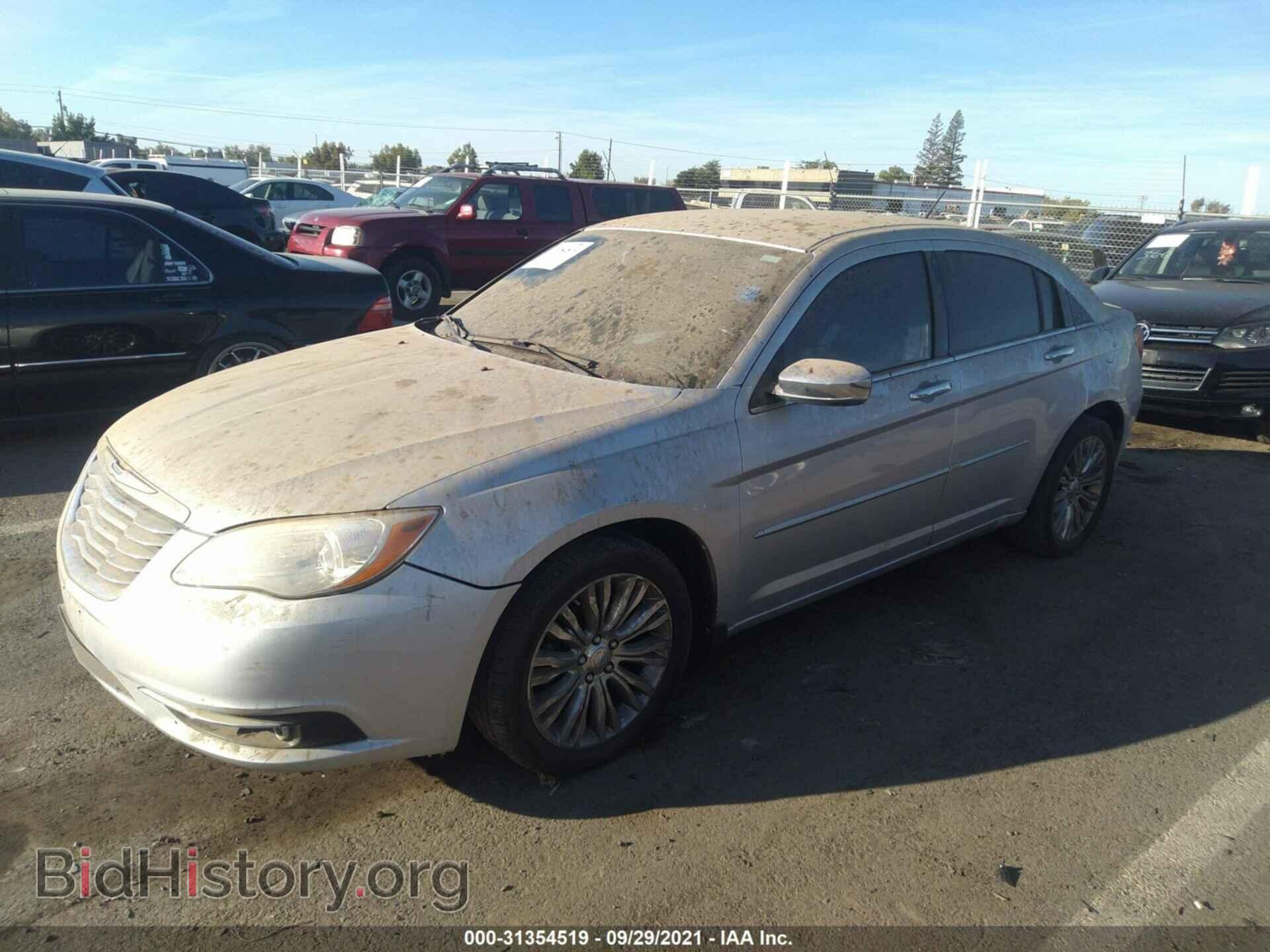 2012 CHRYSLER 200 - VIN: 1C3CCBCB3CN203473 - Photo 2