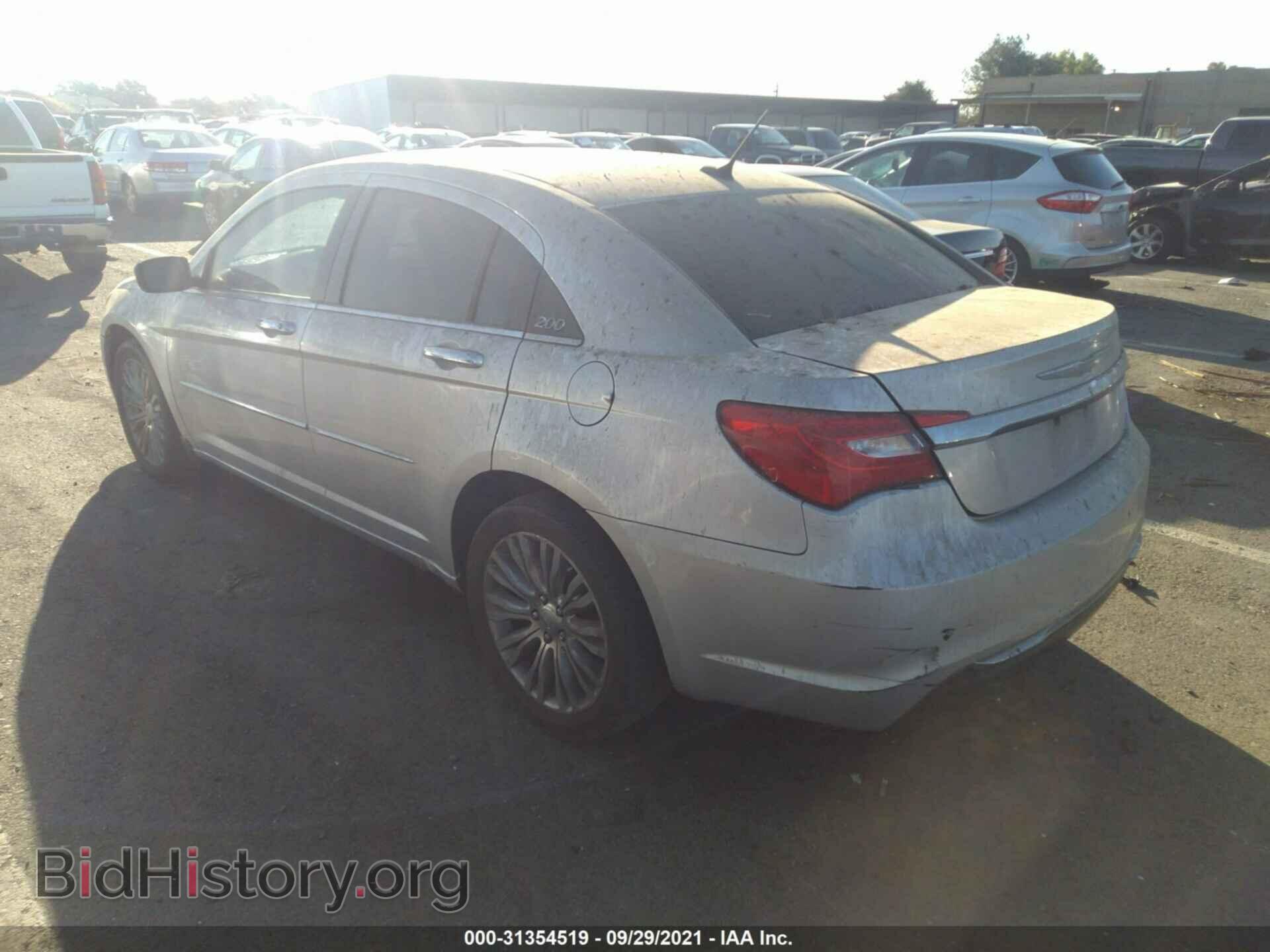 2012 CHRYSLER 200 - VIN: 1C3CCBCB3CN203473 - Photo 3