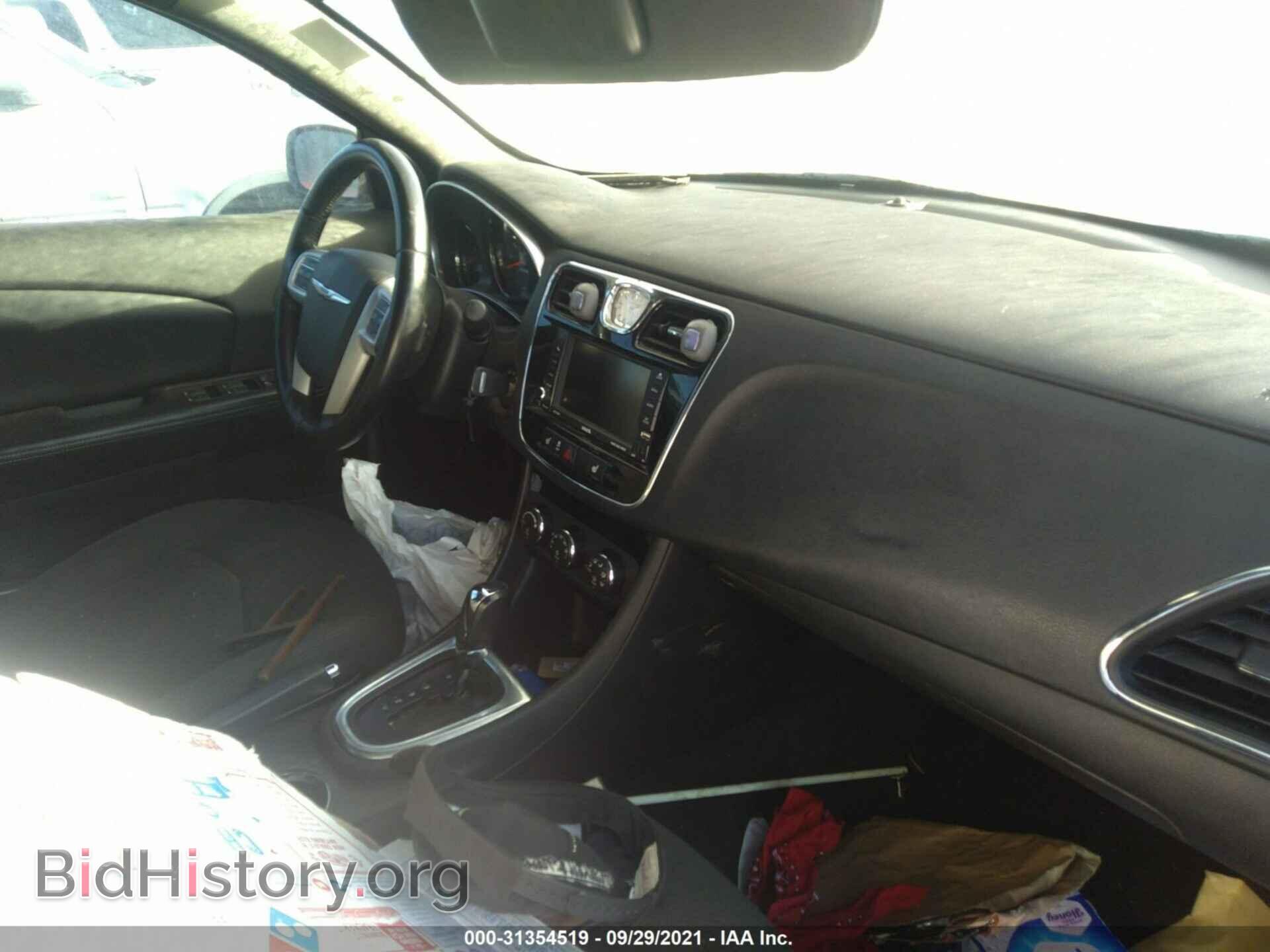 2012 CHRYSLER 200 - VIN: 1C3CCBCB3CN203473 - Photo 5