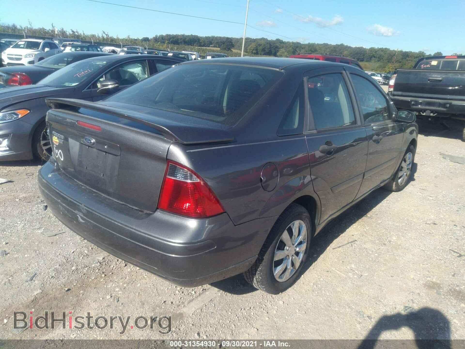 2007 FORD FOCUS - VIN: 1FAHP34NX7W356832 - Фото 4