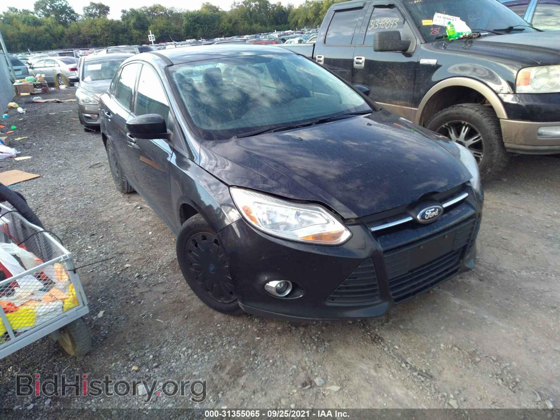 Photo 1FAHP3F20CL409973 - FORD FOCUS 2012