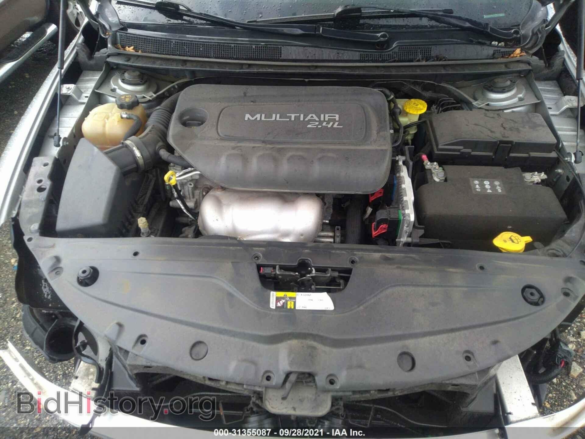 2015 CHRYSLER 200 - VIN: 1C3CCCCB9FN607680 - Фото 10
