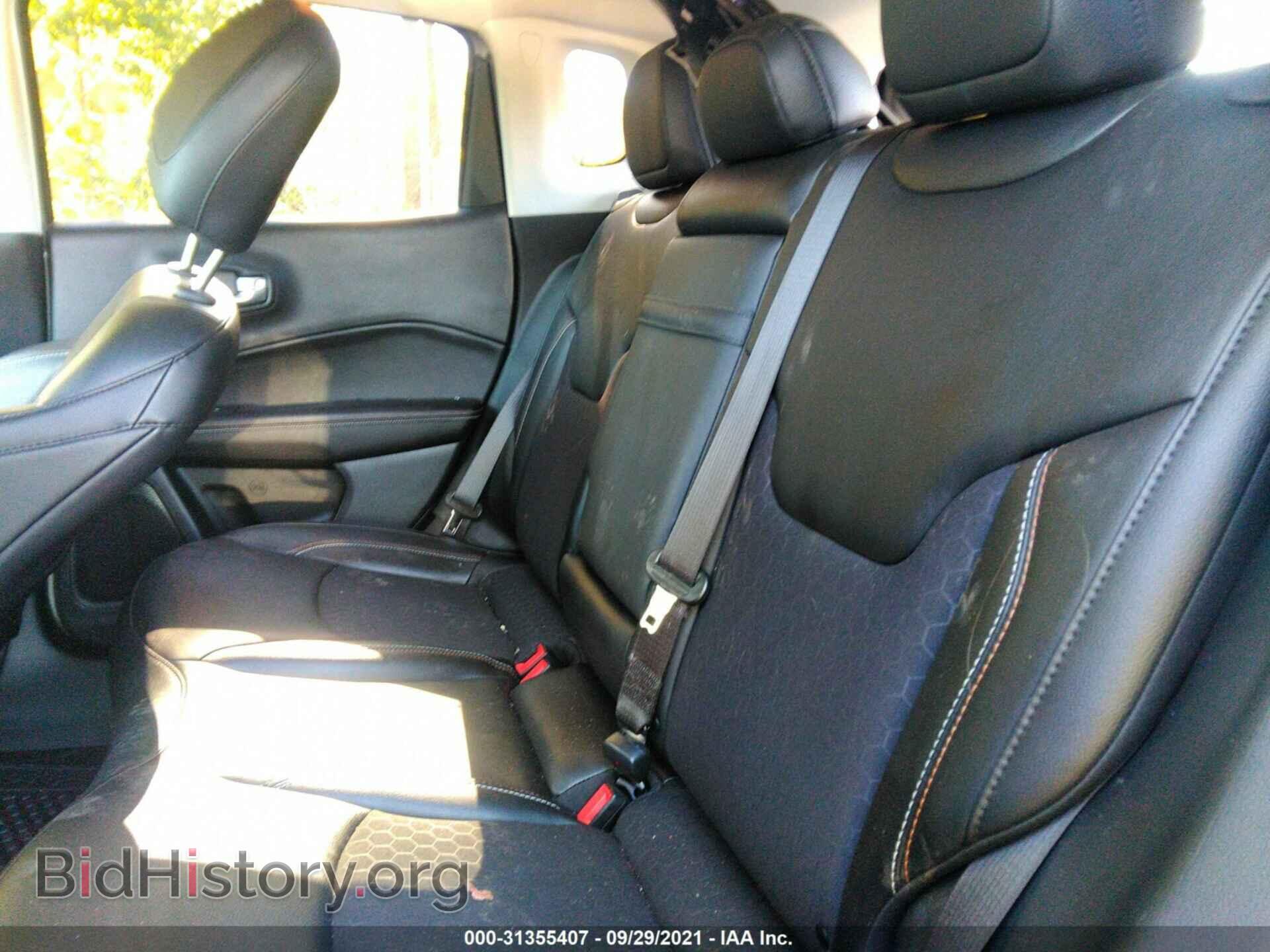 2019 JEEP COMPASS - VIN: 3C4NJDBB9KT735235 - Фото 8