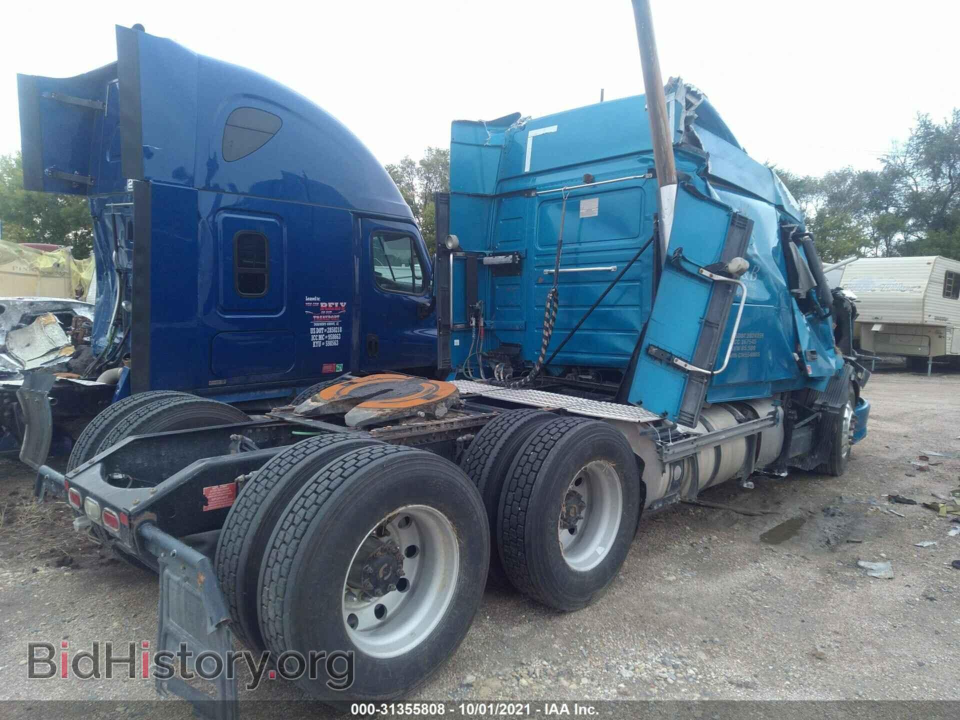 2012 VOLVO VN - VIN: 4V4NC9EH0CN554005 - Фото 4