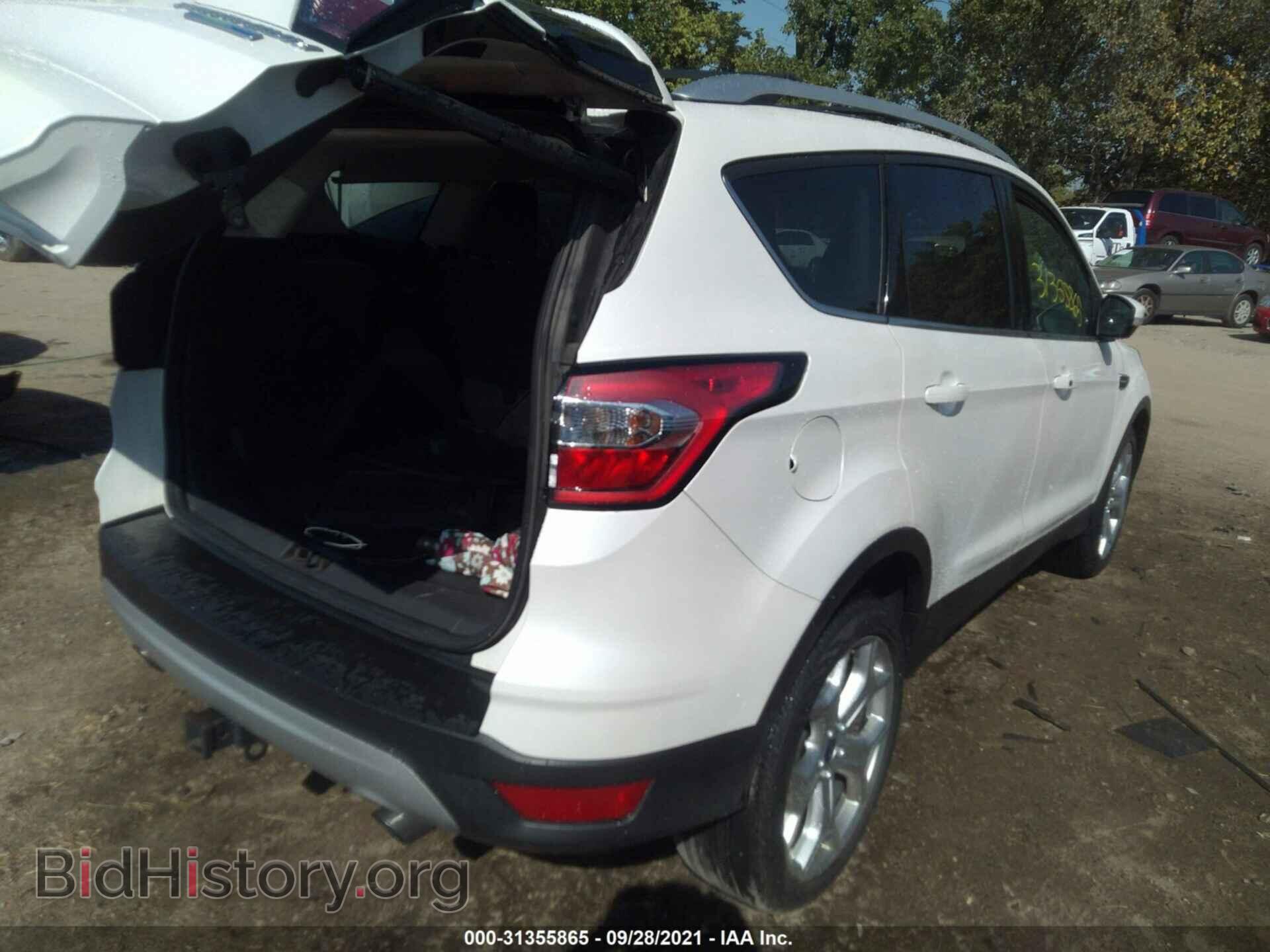 2017 FORD ESCAPE - VIN: 1FMCU9J93HUE25764 - Photo 4