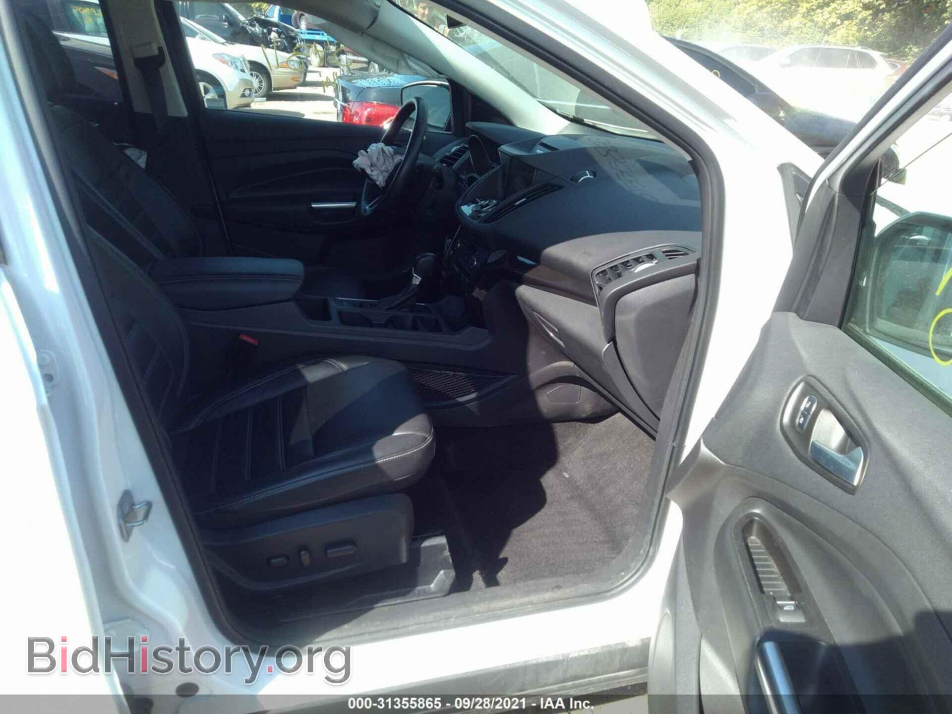2017 FORD ESCAPE - VIN: 1FMCU9J93HUE25764 - Photo 5