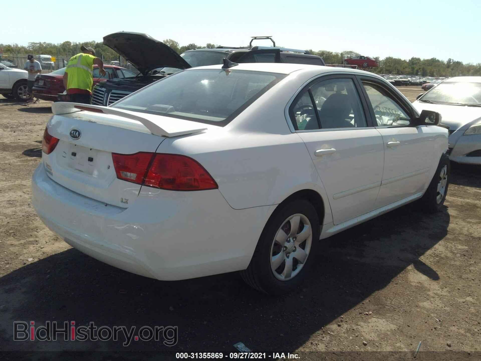 2009 KIA OPTIMA - VIN: KNAGE228195298635 - Фото 4