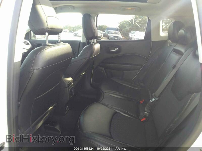 2021 Jeep COMPASS (VIN 3C4NJDBB9MT558446) — фото 8 из 11