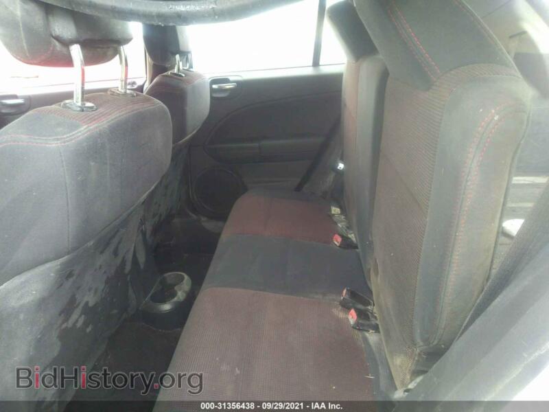 2011 Dodge CALIBER (VIN 1B3CB5HA6BD246937) — photo 8 of 12