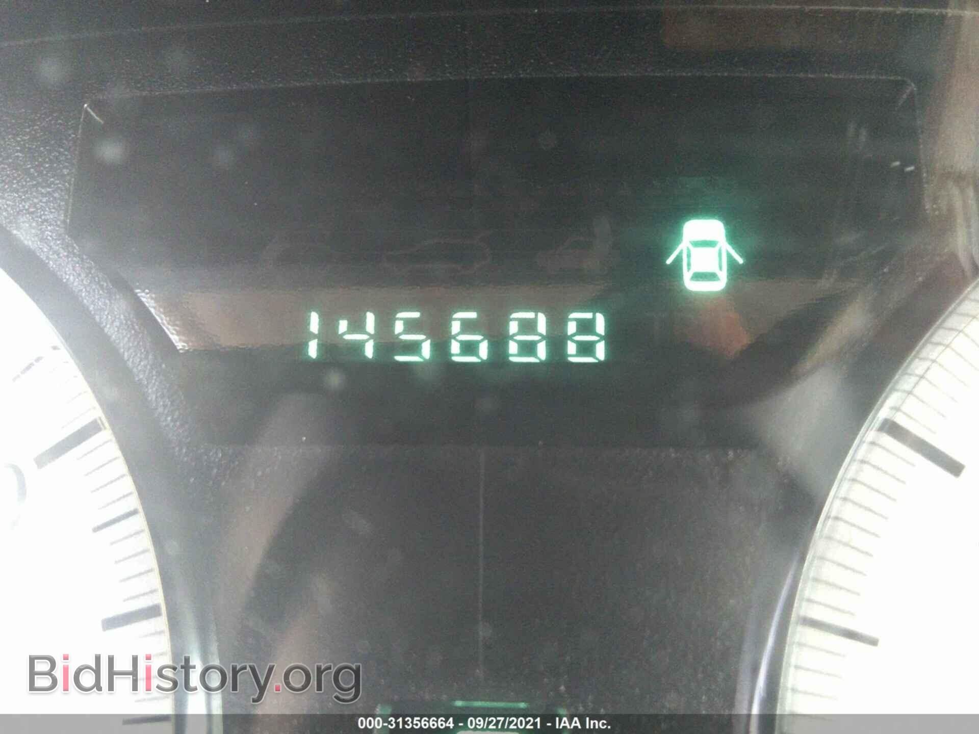 2010 CHRYSLER 300 - VIN: 2C3CA5CV7AH125691 - Фото 7