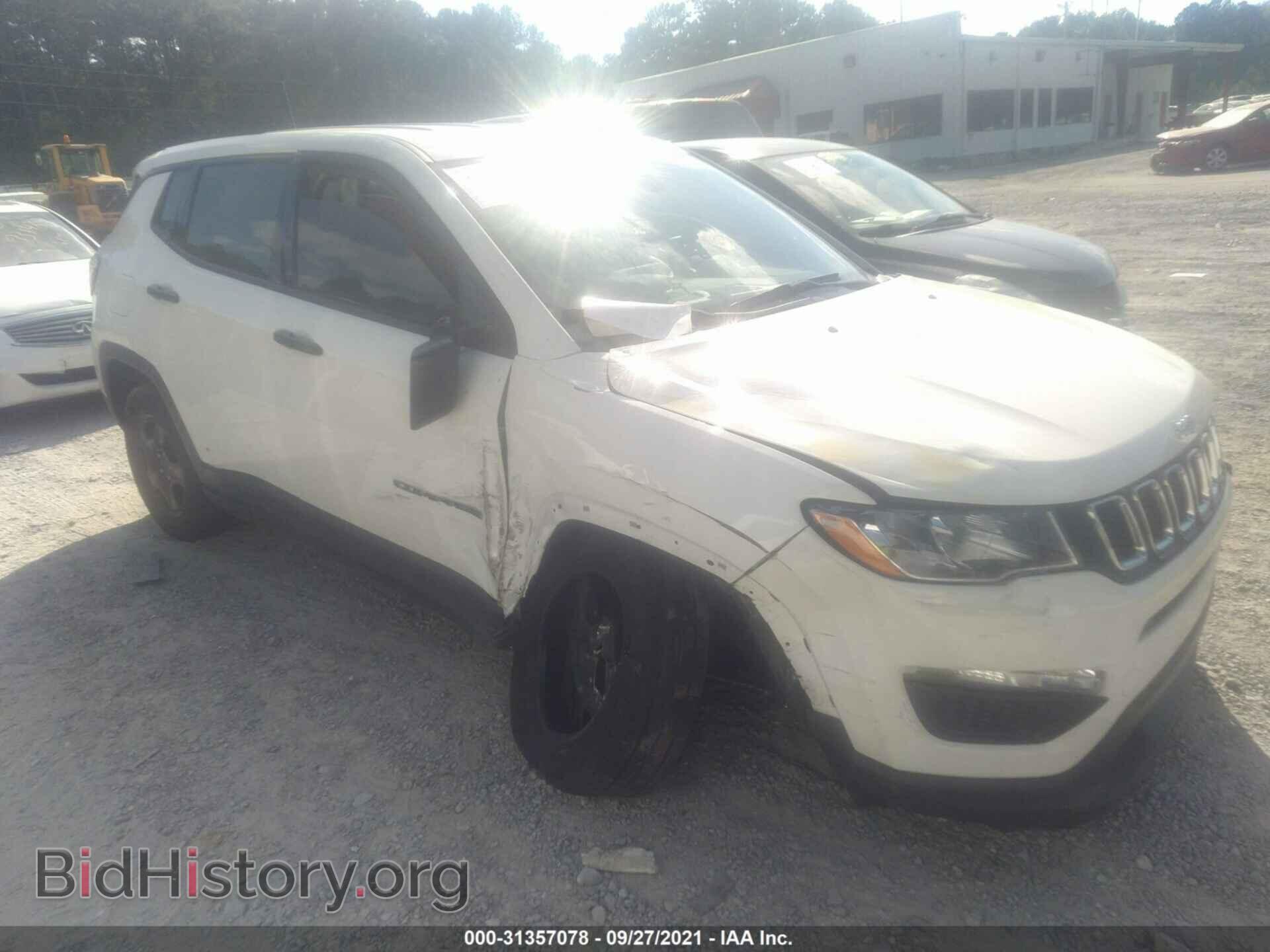 Photo 3C4NJCAB1LT102743 - JEEP COMPASS 2020