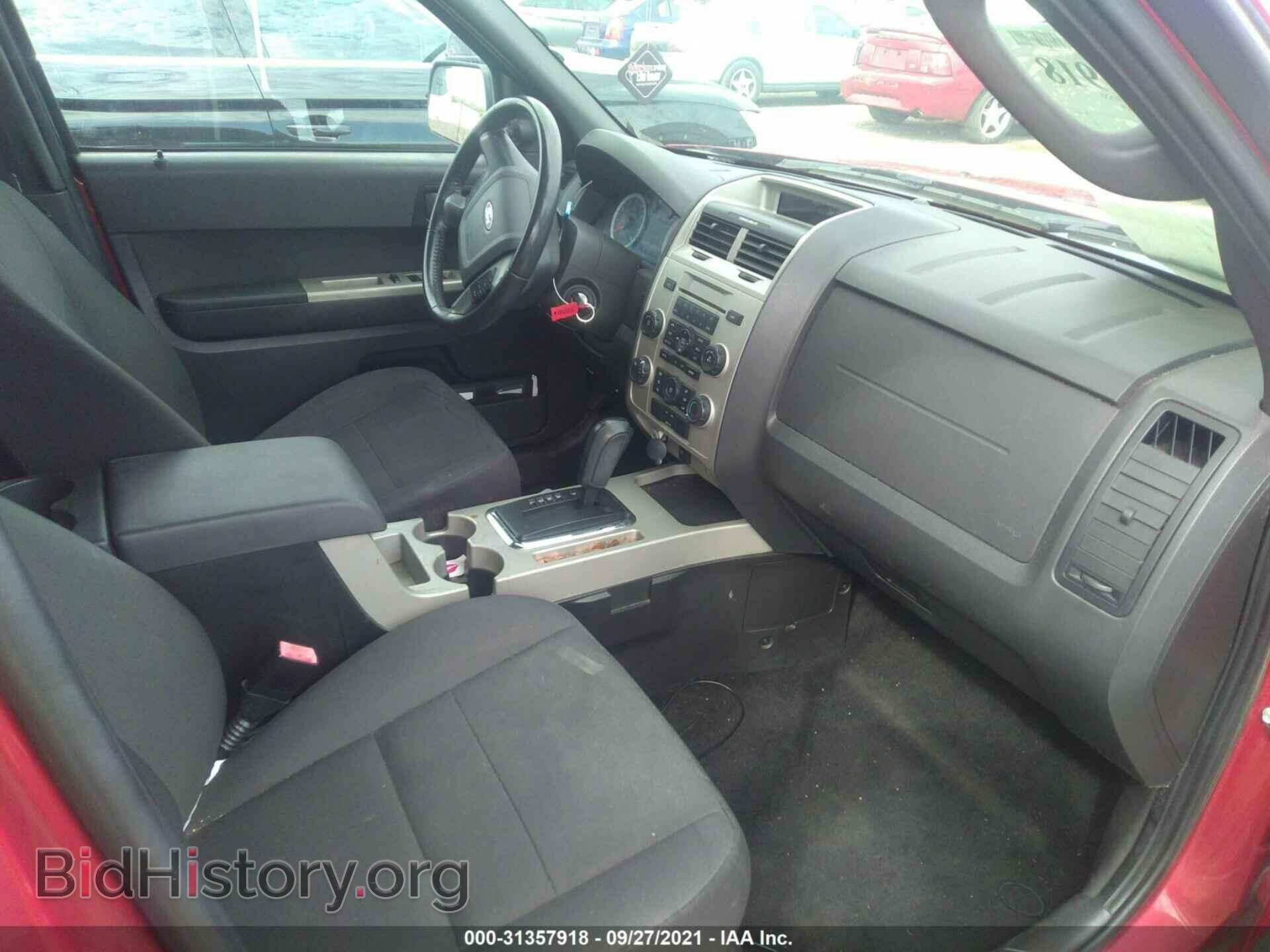 2011 FORD ESCAPE - VIN: 1FMCU0DG0BKC52679 - Photo 5